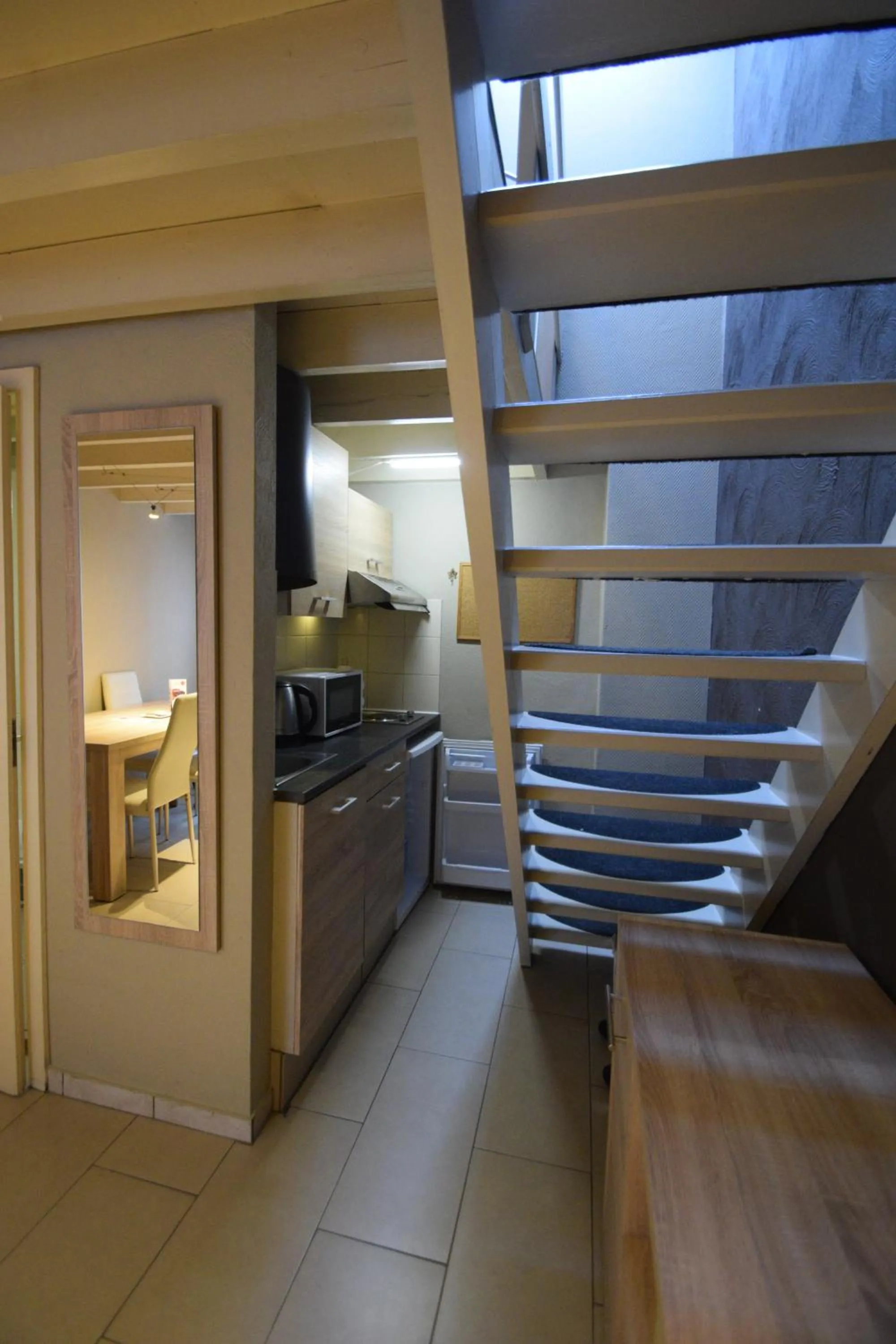 Kitchen or kitchenette in Condo Gardens Leuven