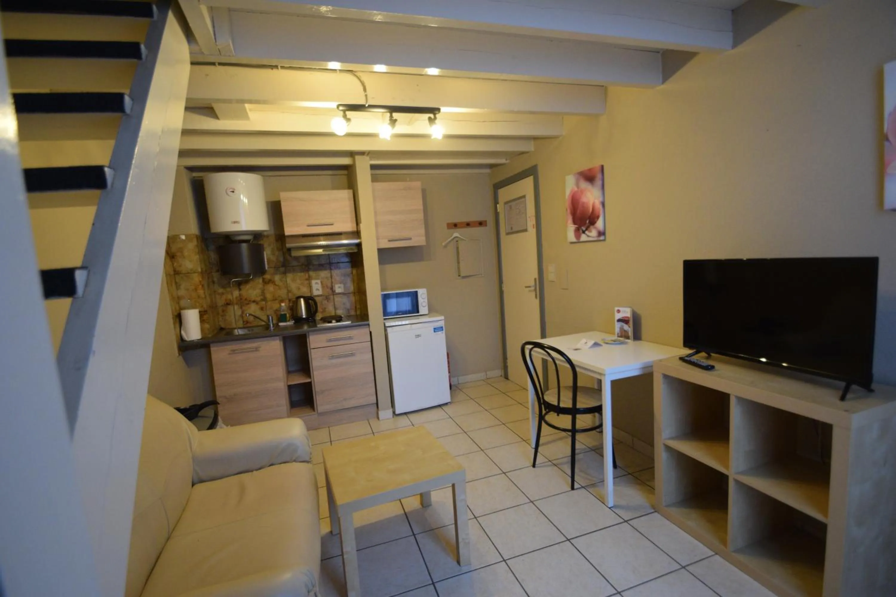 Kitchen or kitchenette in Condo Gardens Leuven