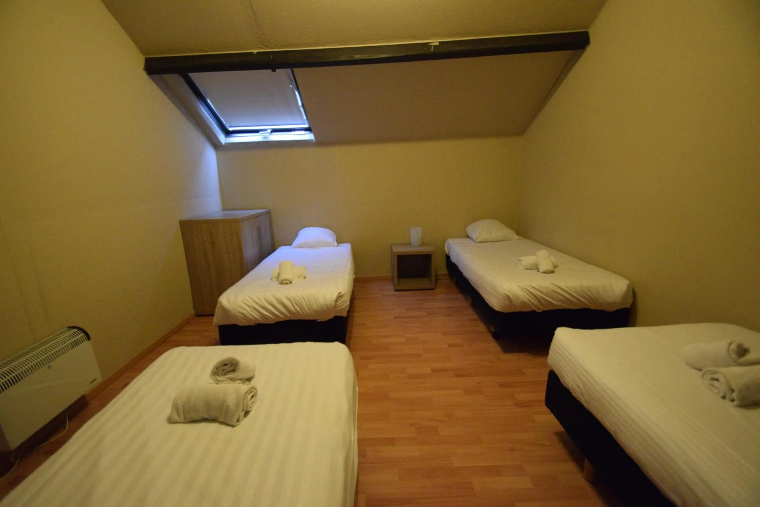 Bed in Condo Gardens Leuven