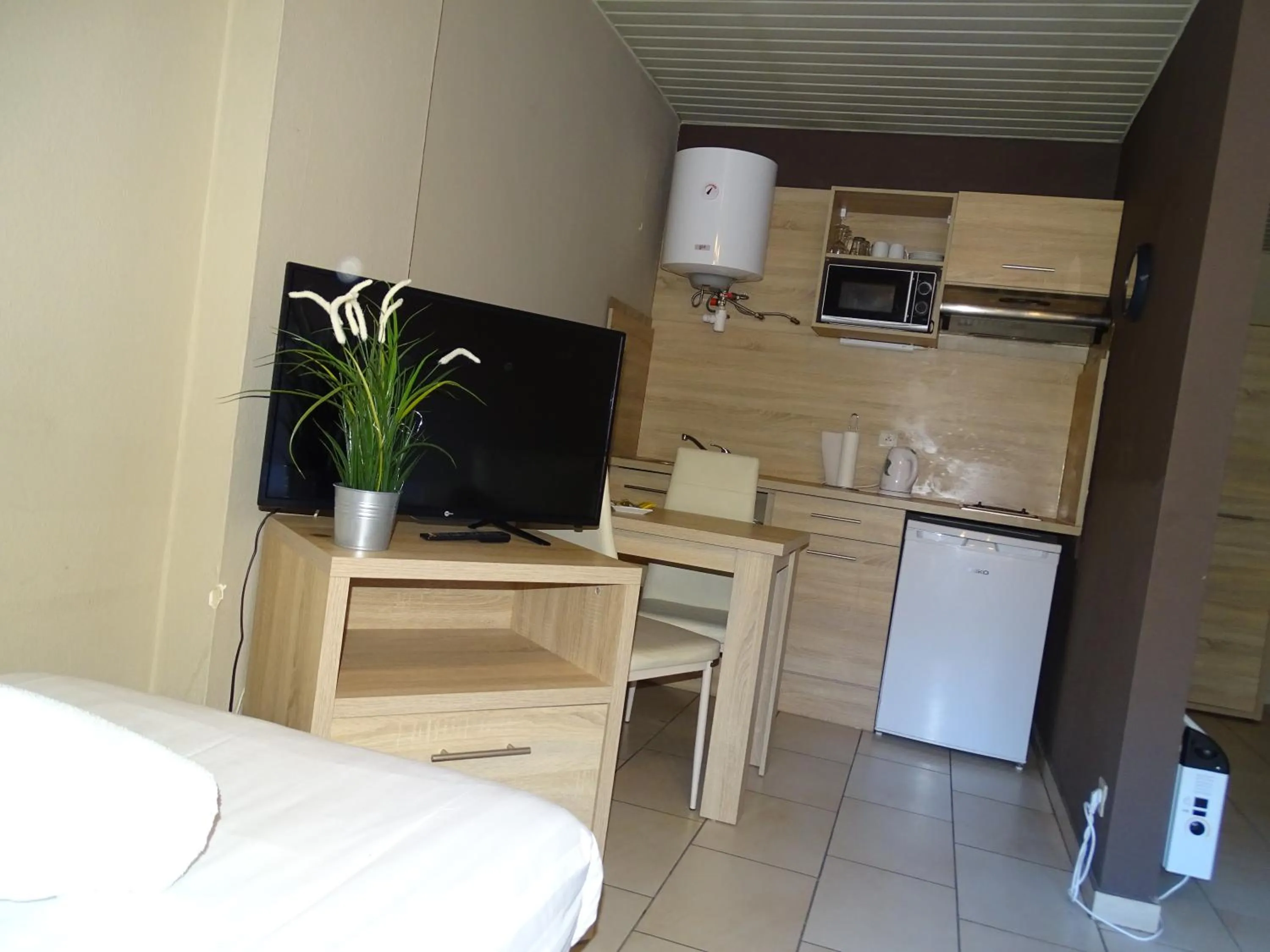 Kitchen or kitchenette in Condo Gardens Leuven