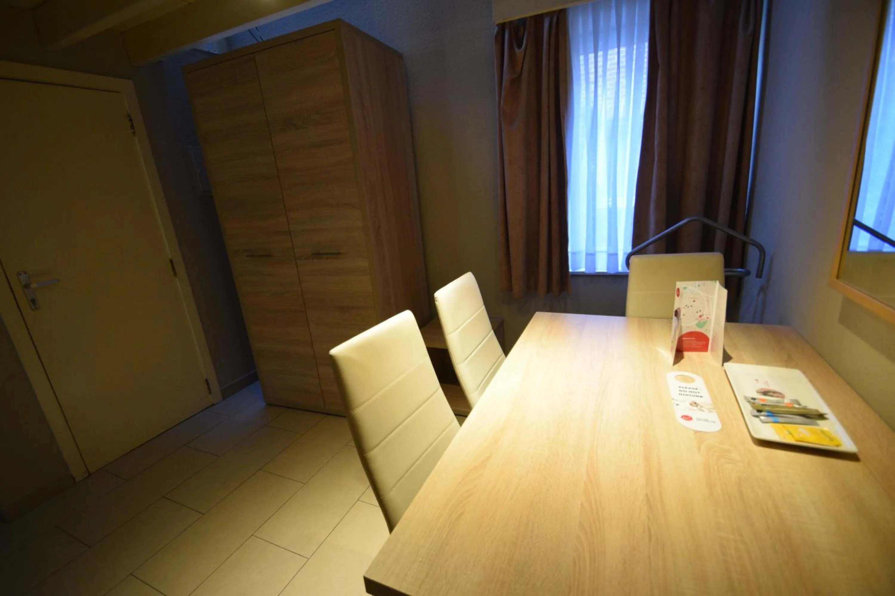 Seating area in Condo Gardens Leuven