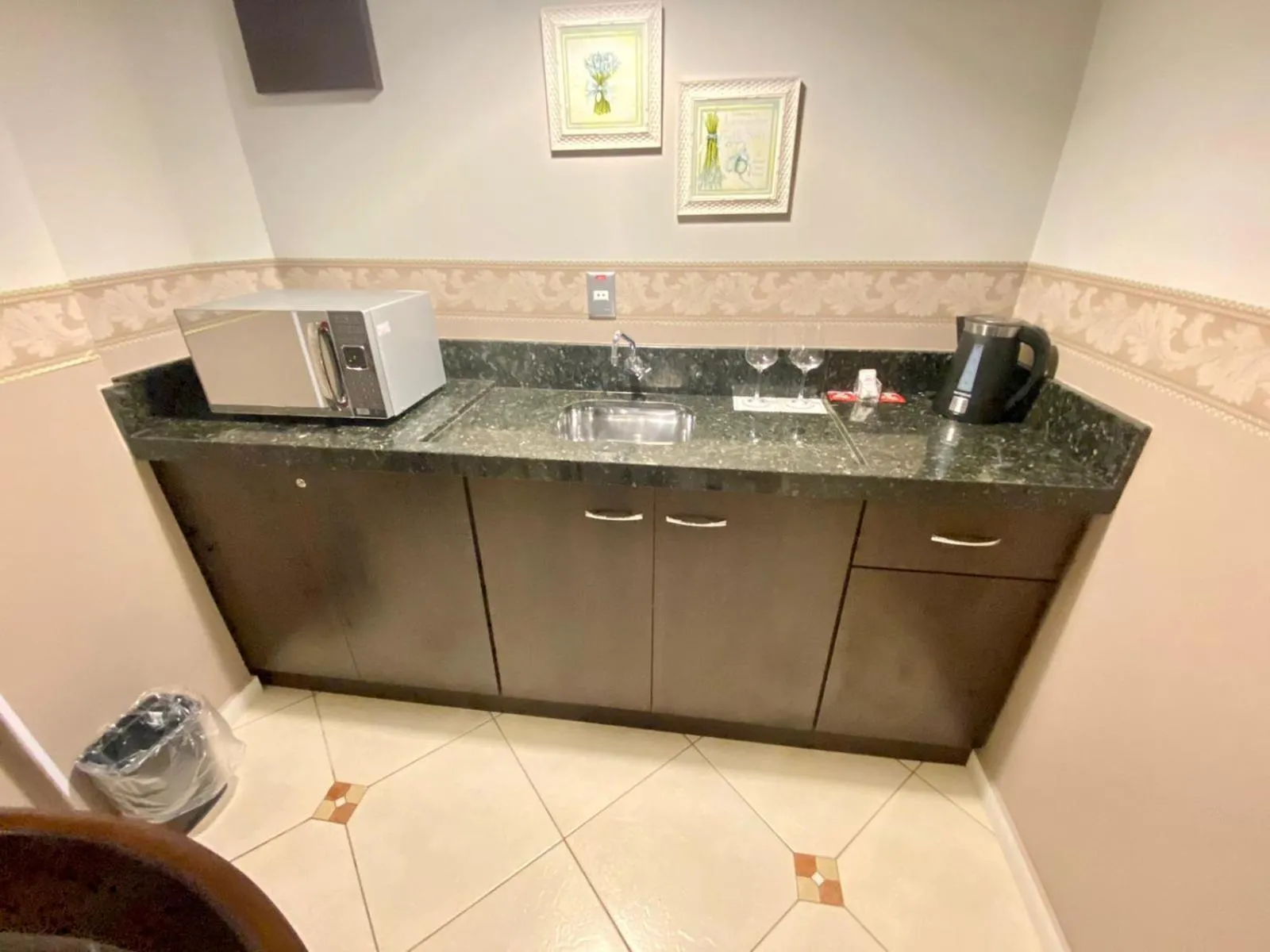 Kitchen or kitchenette in Villa Germânia