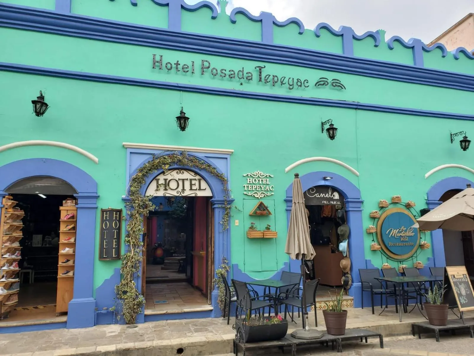 Facade/entrance in Hotel Tepeyac