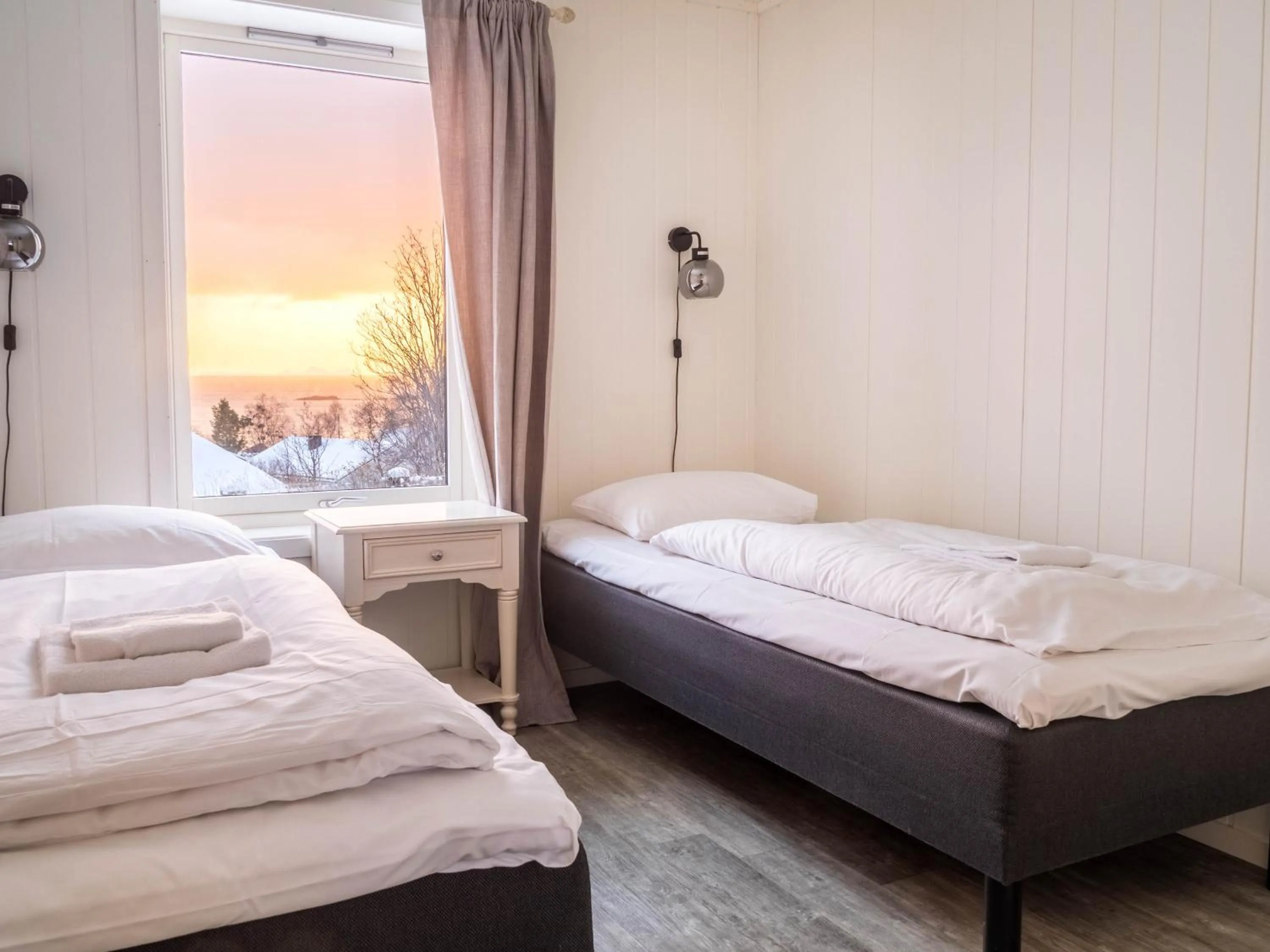 Bed in Lofoten Bed & Breakfast Reine - Rooms & Apartments
