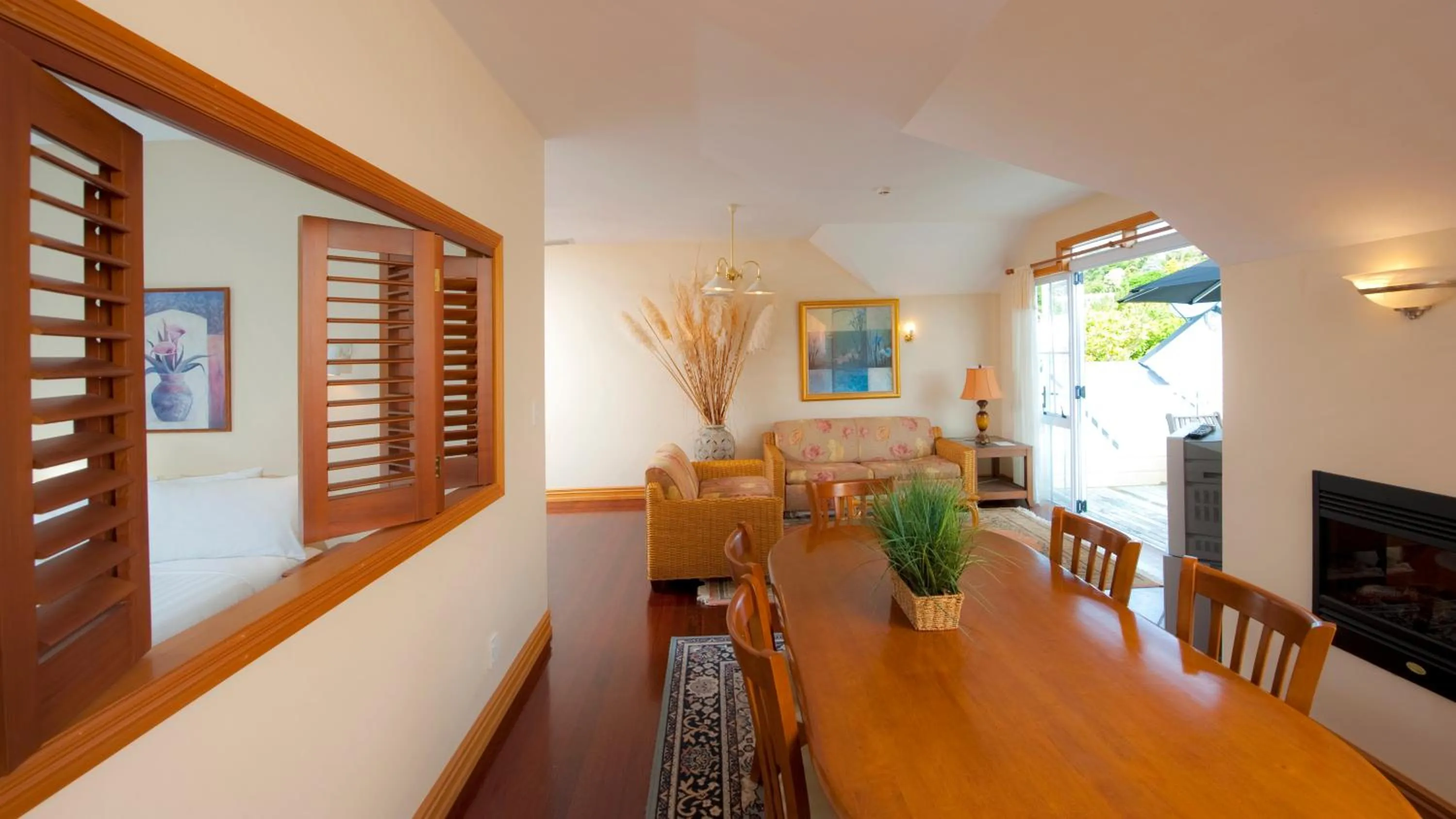 Living room in Seaport Village