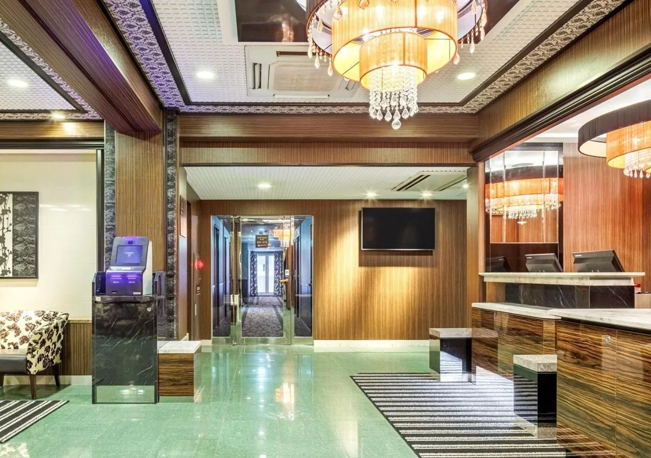 Lobby or reception in APA Hotel Miyazaki Nobeoka Ekimae