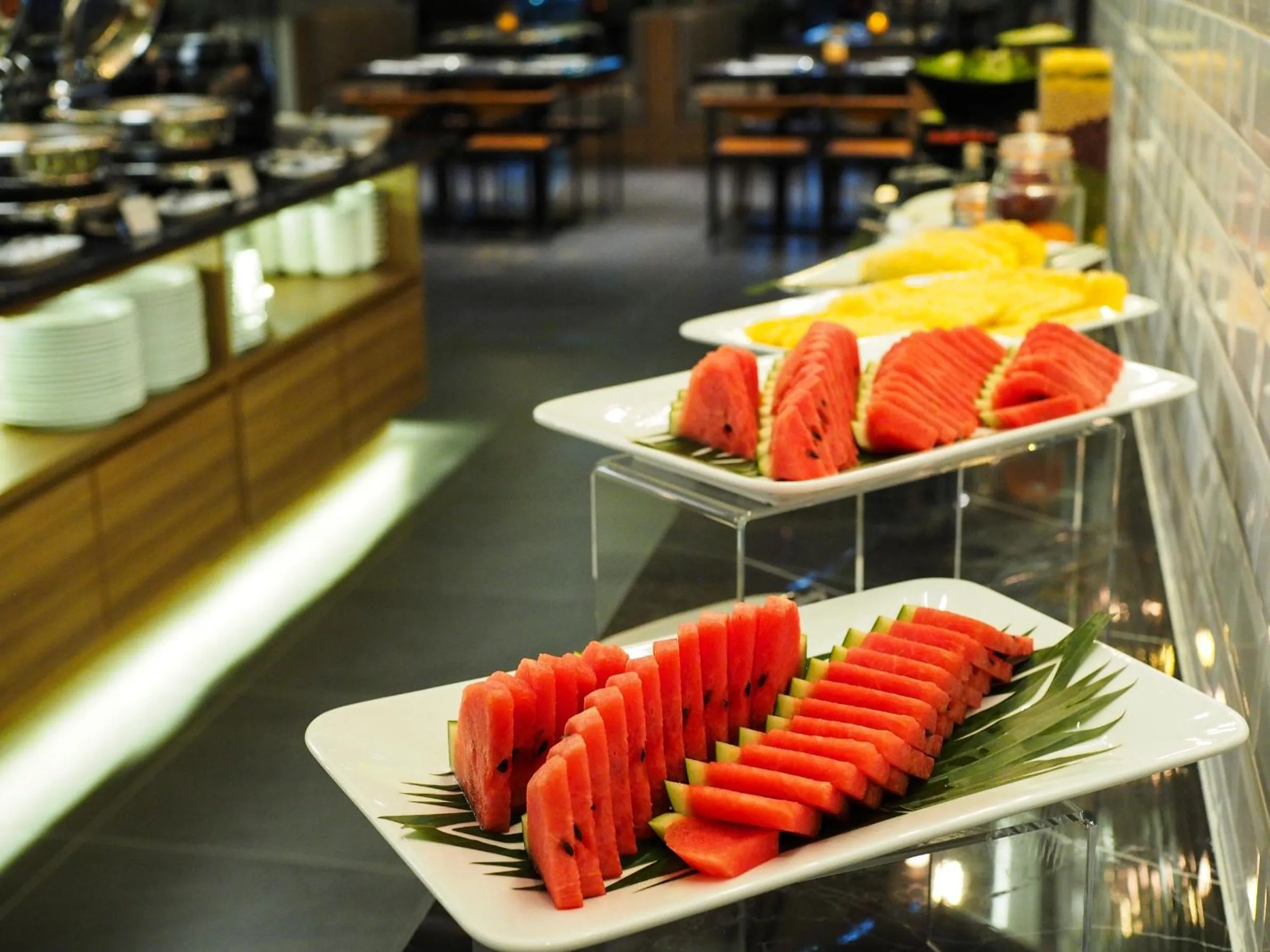 Restaurant/places to eat in 130 Hotel & Residence Bangkok