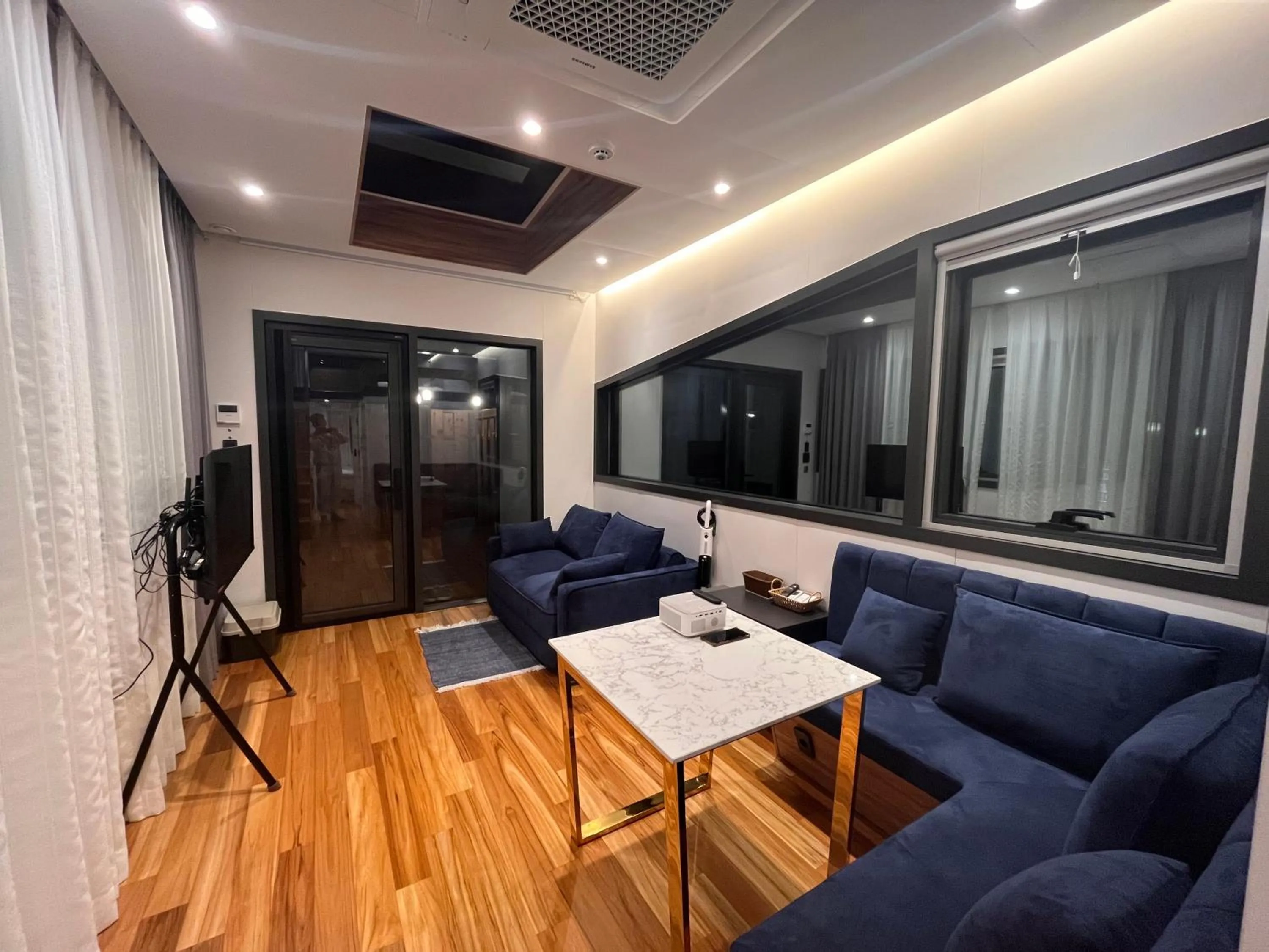 Morning Beach Pension