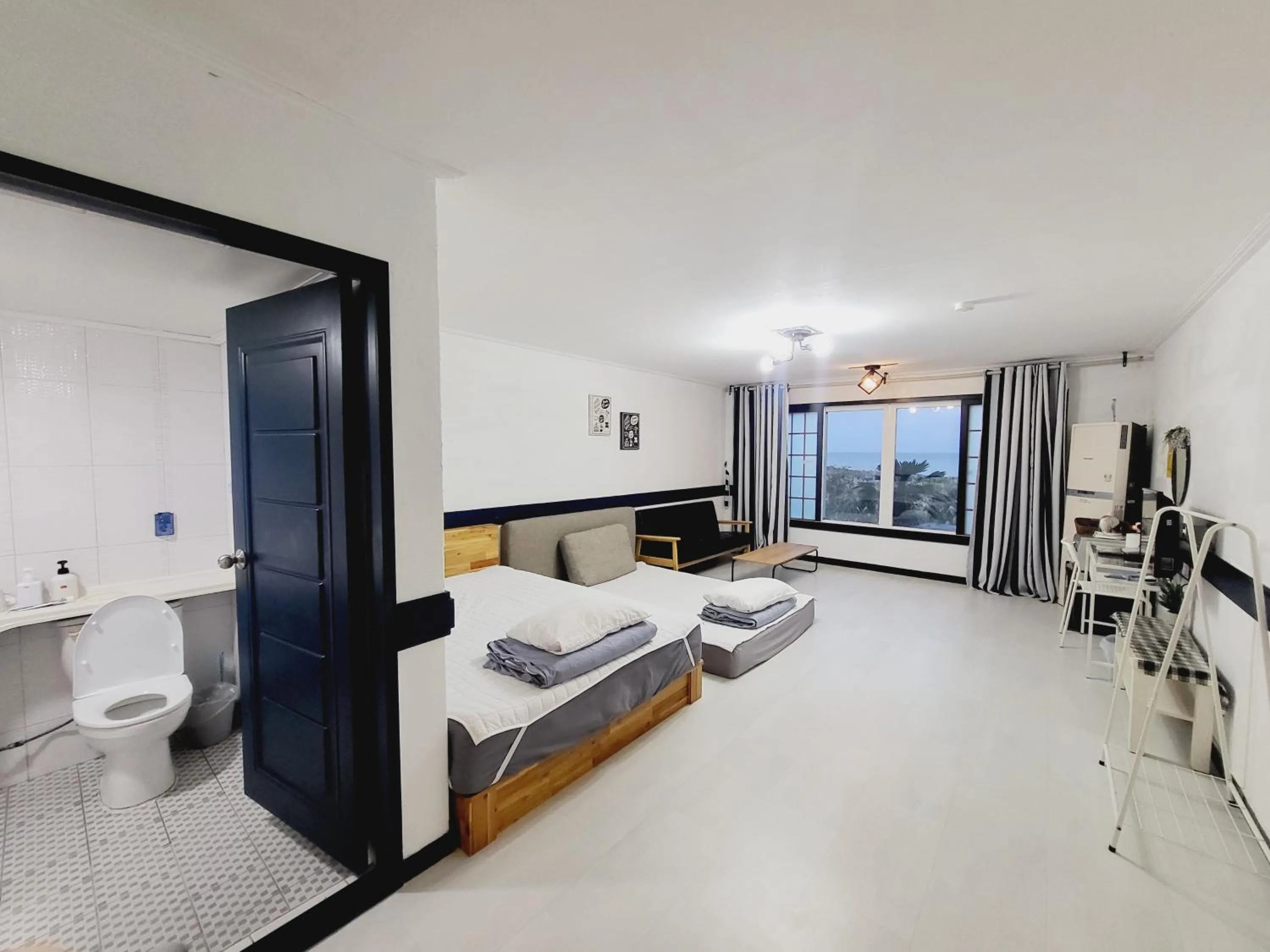 Morning Beach Pension