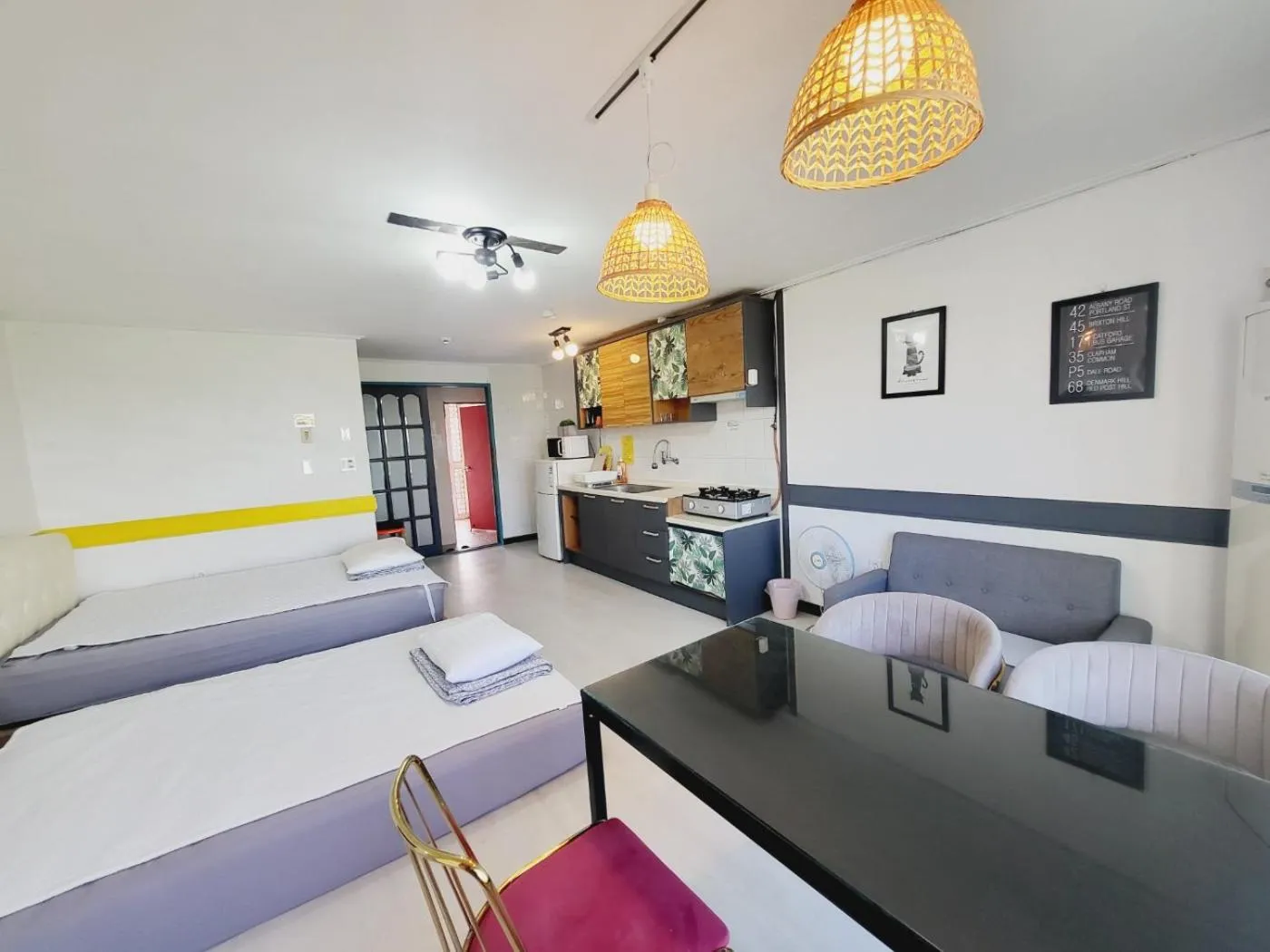 Bed in Morning Beach Pension