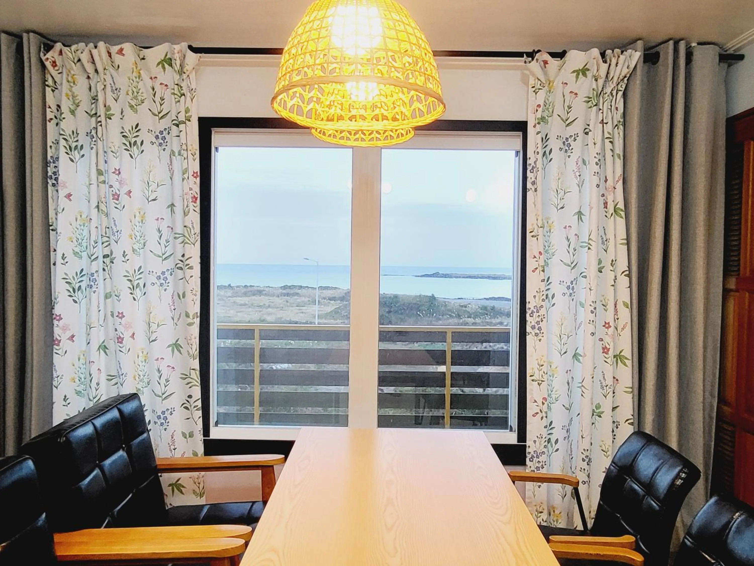 Morning Beach Pension