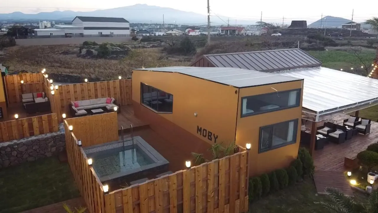 Morning Beach Pension