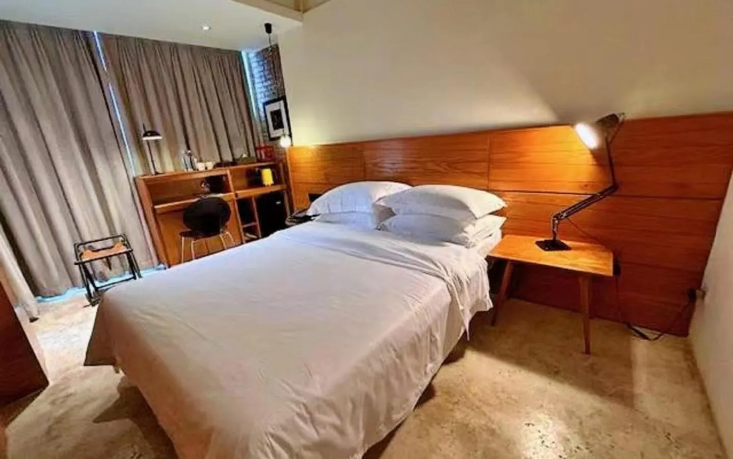 Bed in Zhuhai Bei Shan Ju Art Hotel