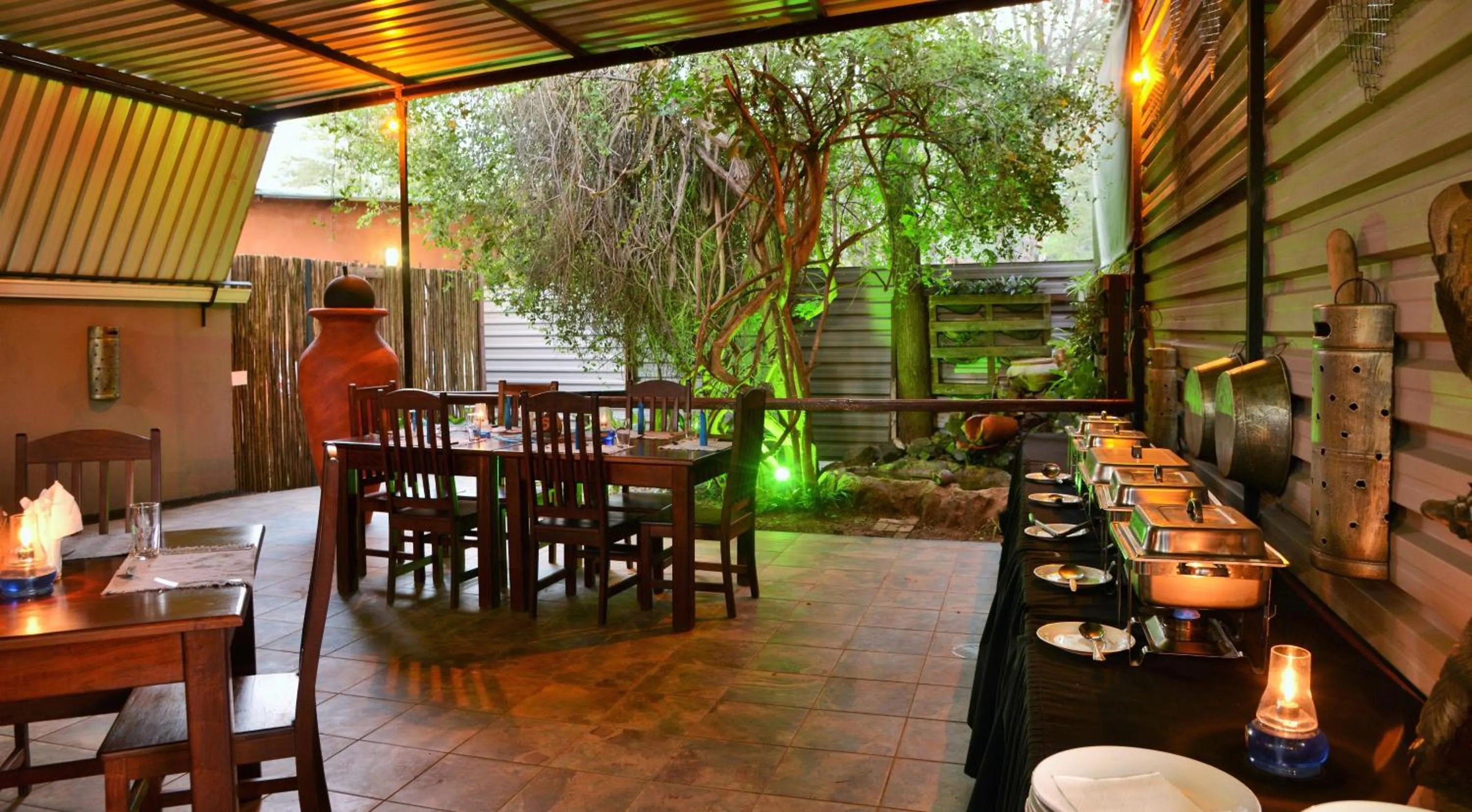 Restaurant/places to eat in Thebe River Safaris