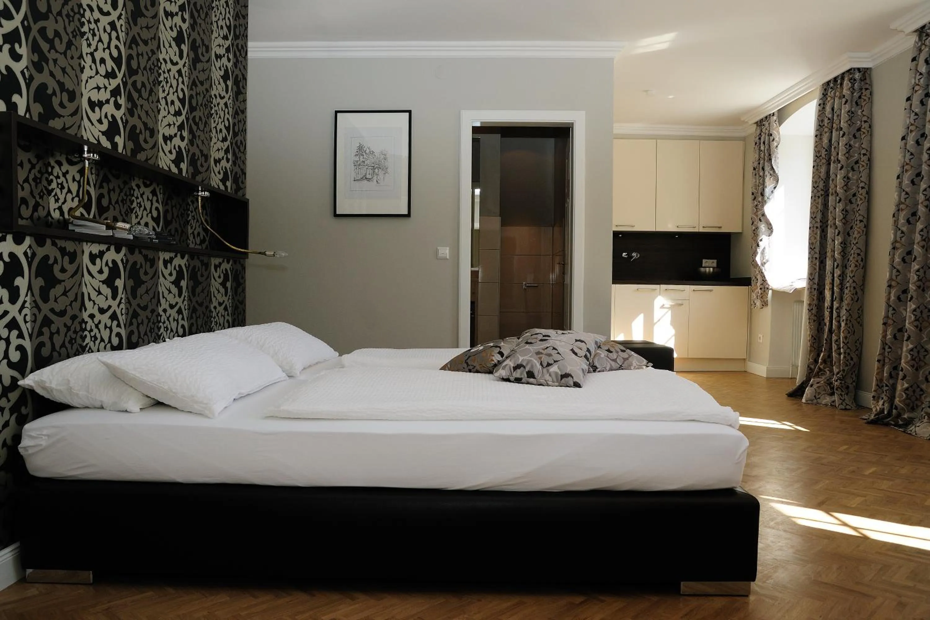 Bed in Apart-Hotel Heiligenthaler Hof