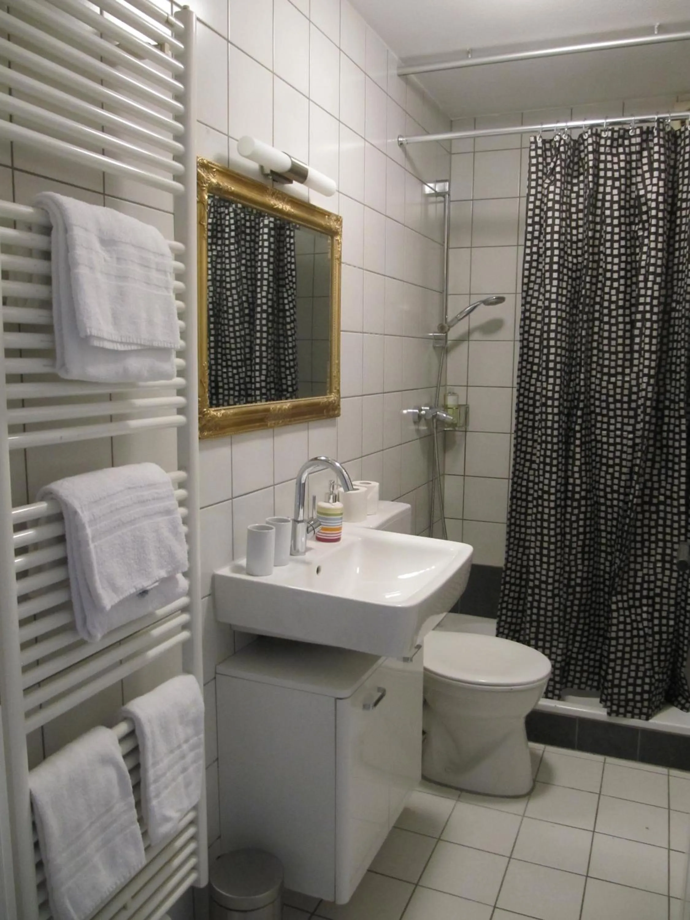 Bathroom in Apart-Hotel Heiligenthaler Hof