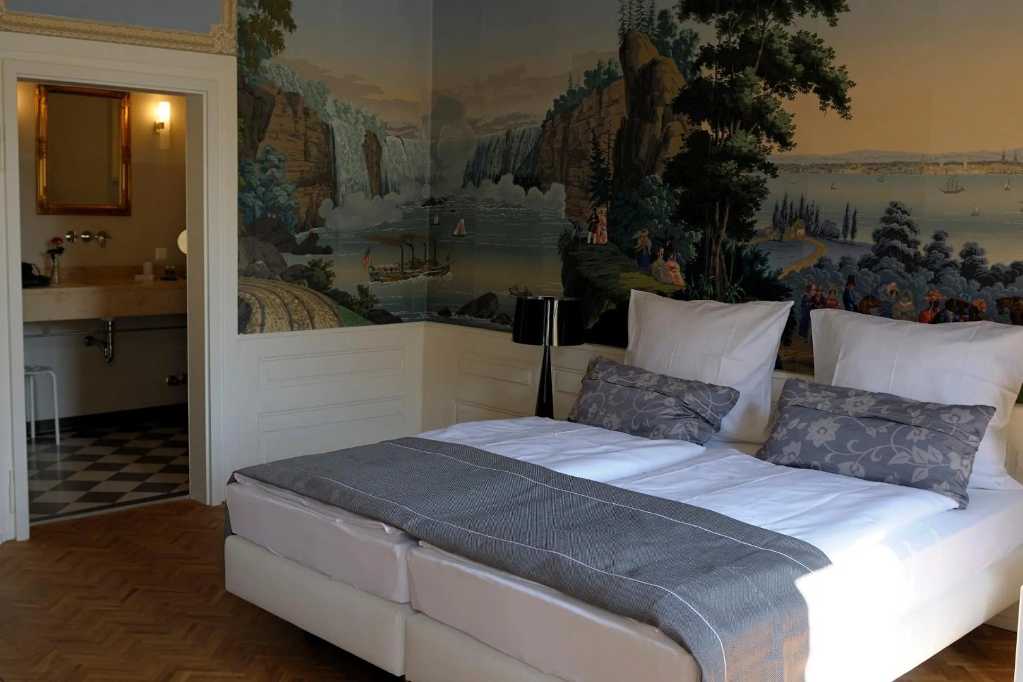 Bed in Apart-Hotel Heiligenthaler Hof