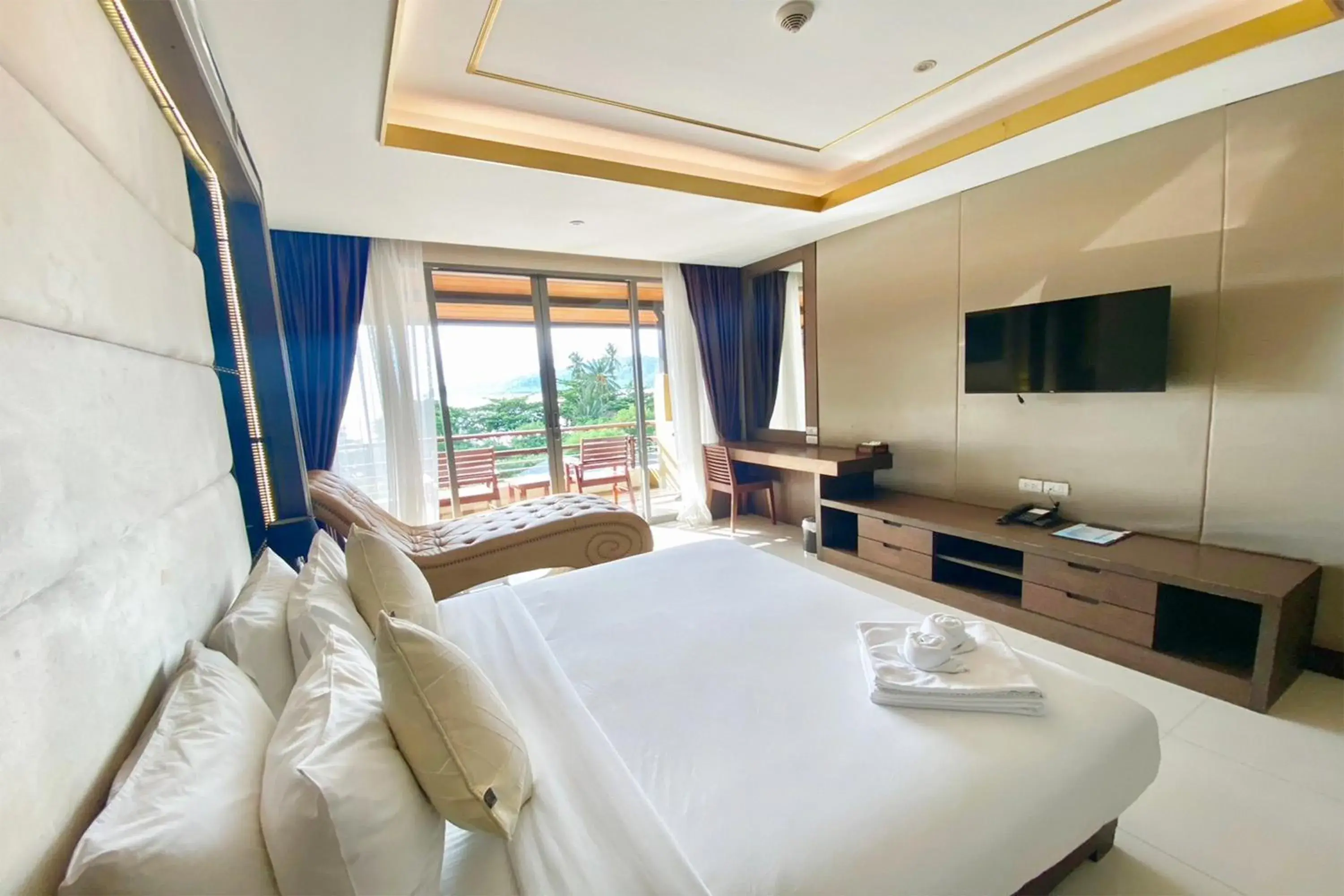 Executive Suite in Aqua Resort SHA Plus Executive Suite in Aqua Resort SHA Plus