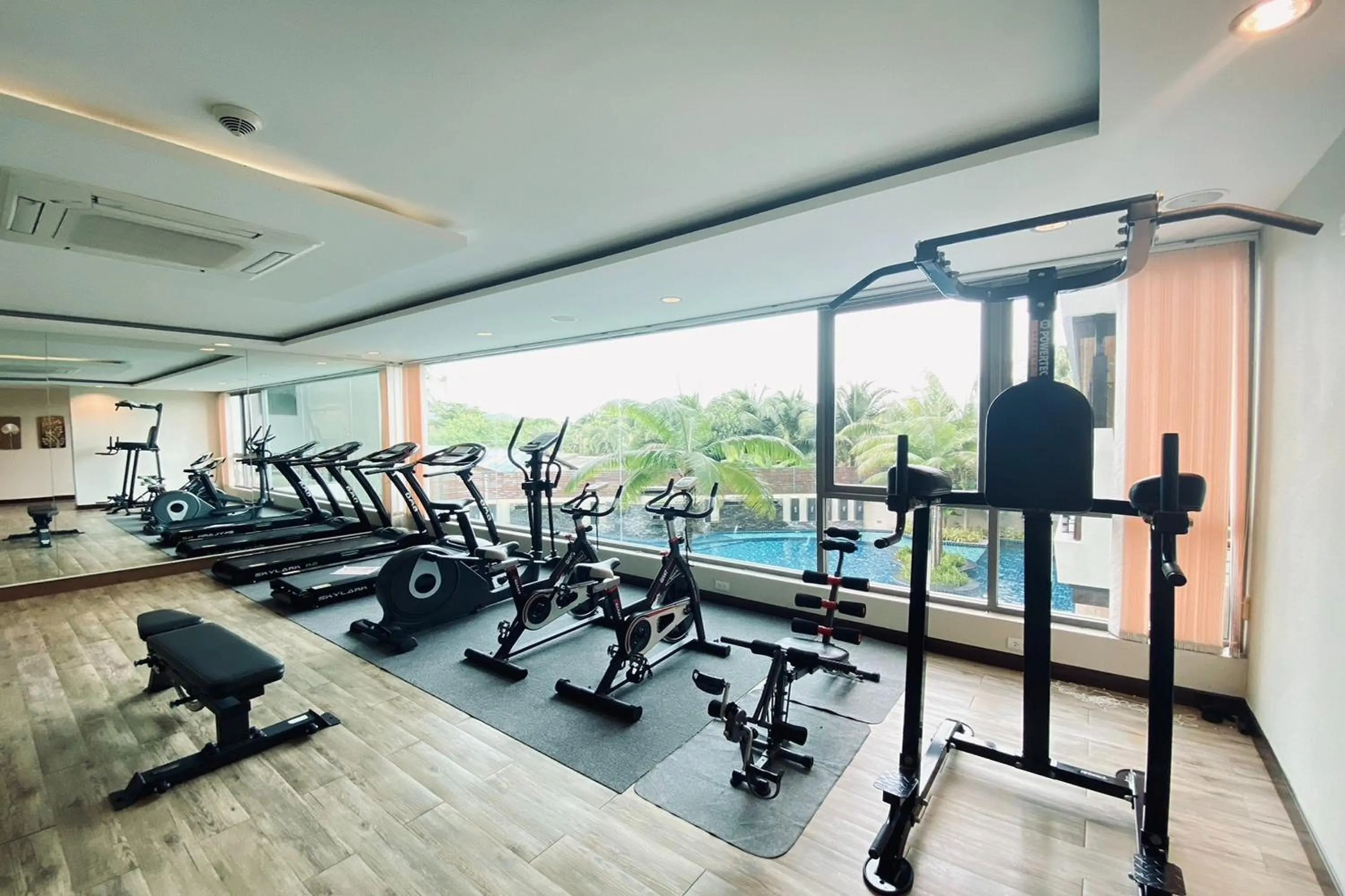 Fitness centre/facilities in Aqua Resort Phuket - Near Beach and Chalong Pier