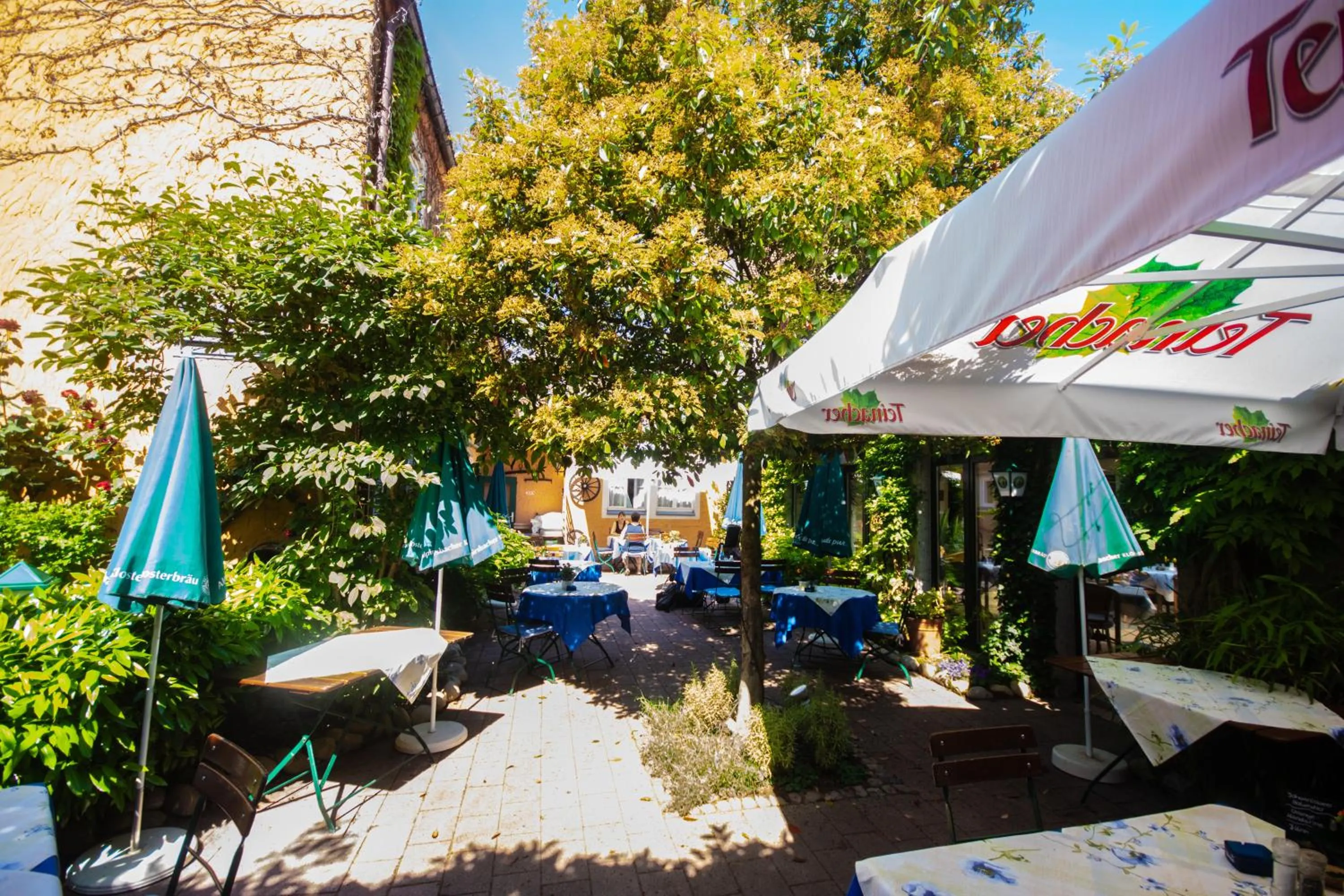 Restaurant/places to eat in Kaiserstühler-Hof