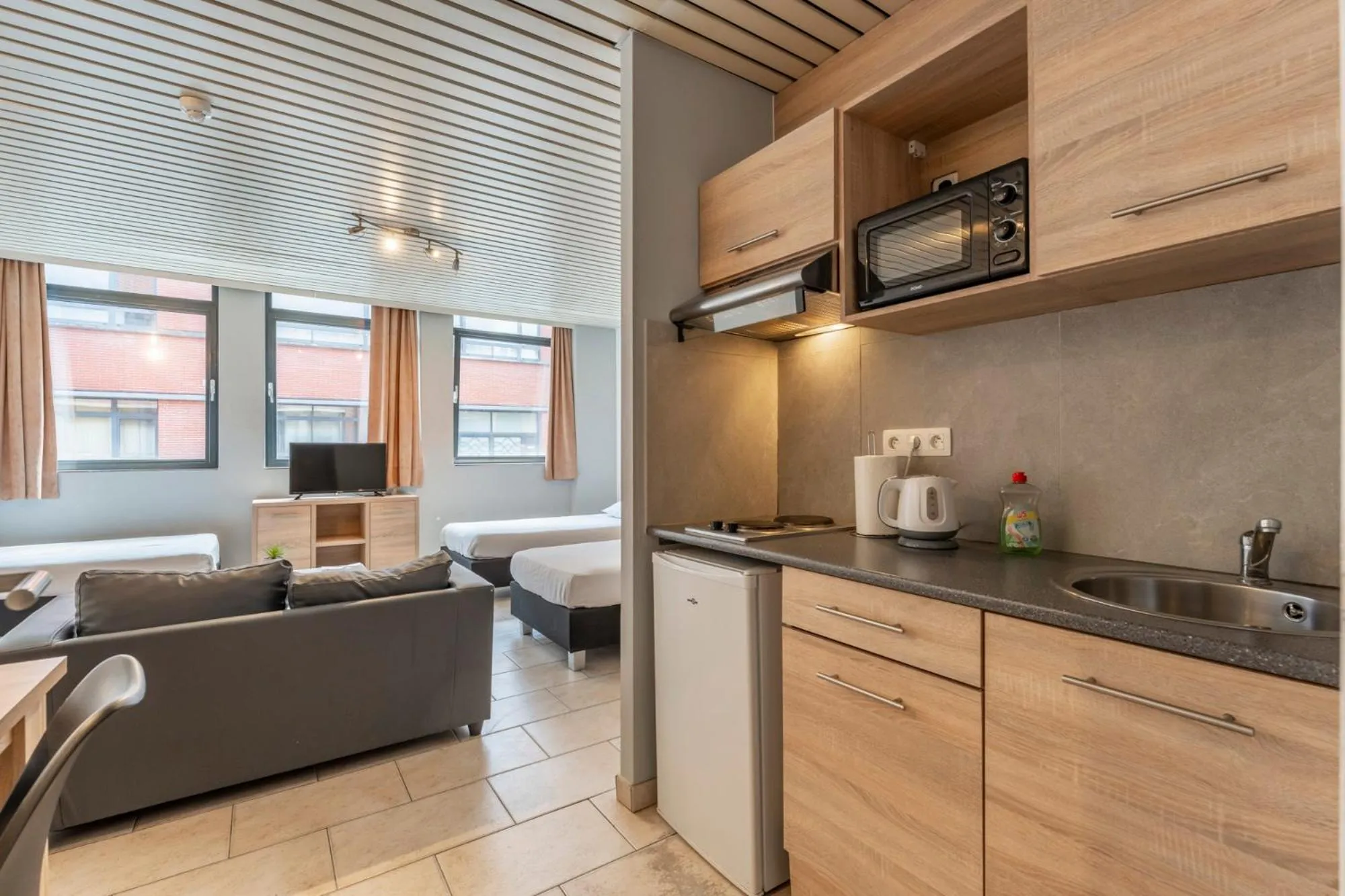 Coffee/tea facilities in Condo Gardens Brussels