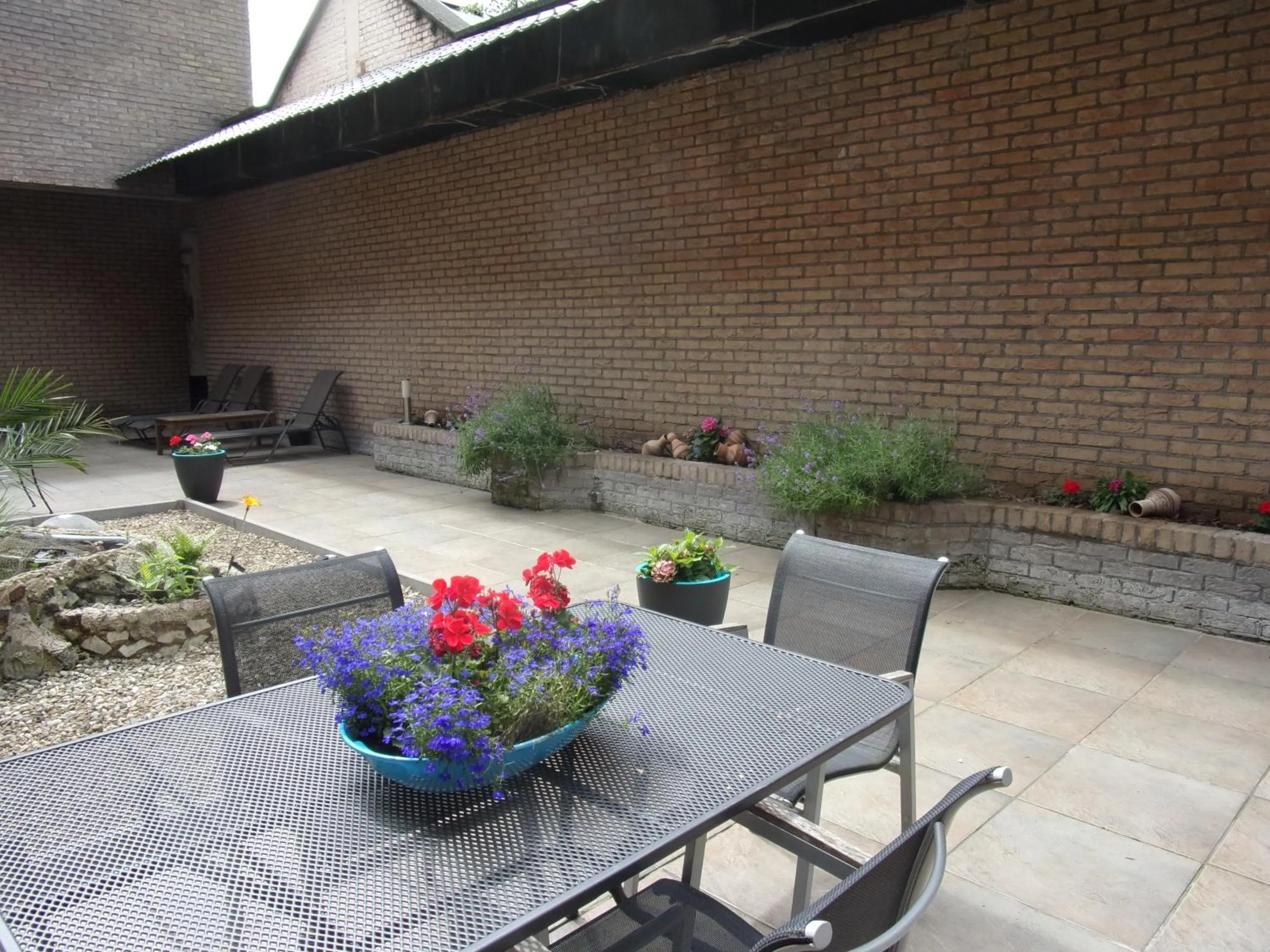 Patio in Condo Gardens Brussels