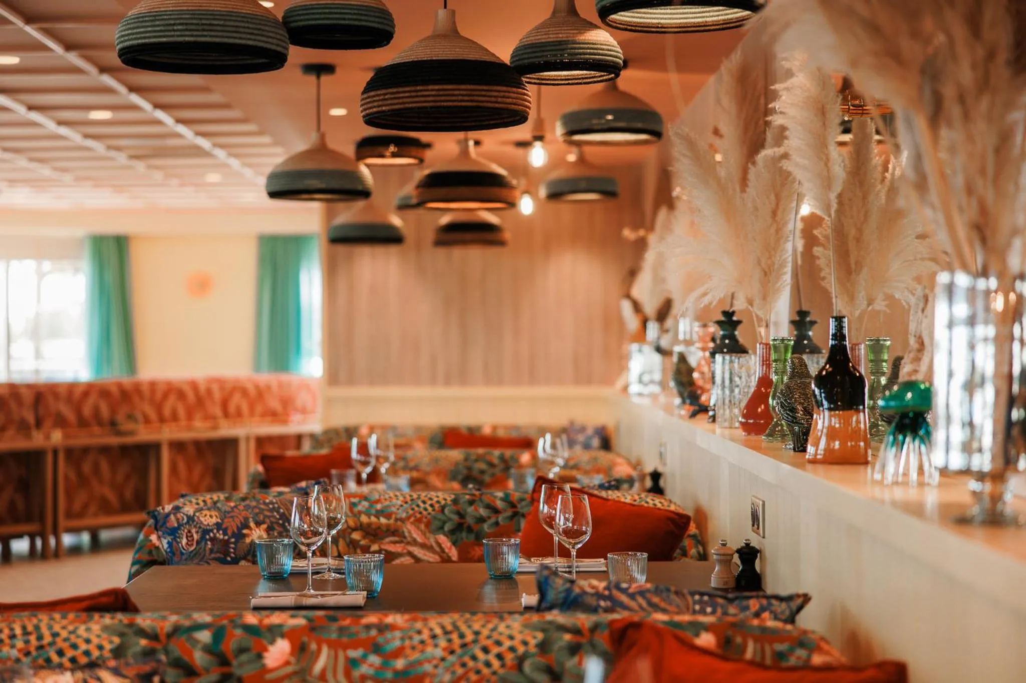 Restaurant/places to eat in Hotel Indigo Bordeaux Centre Chartrons by IHG