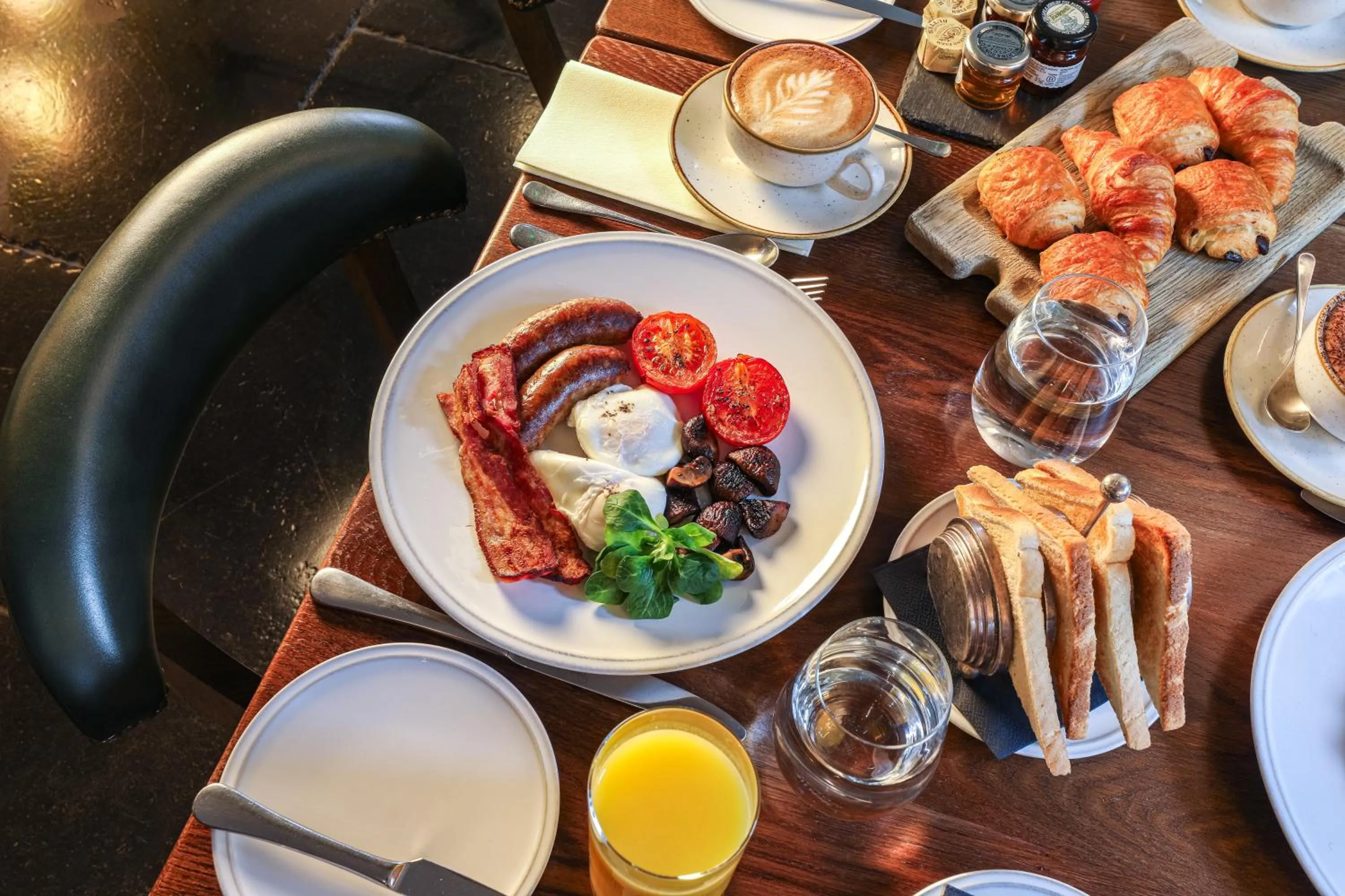 Breakfast in Hurley House Hotel