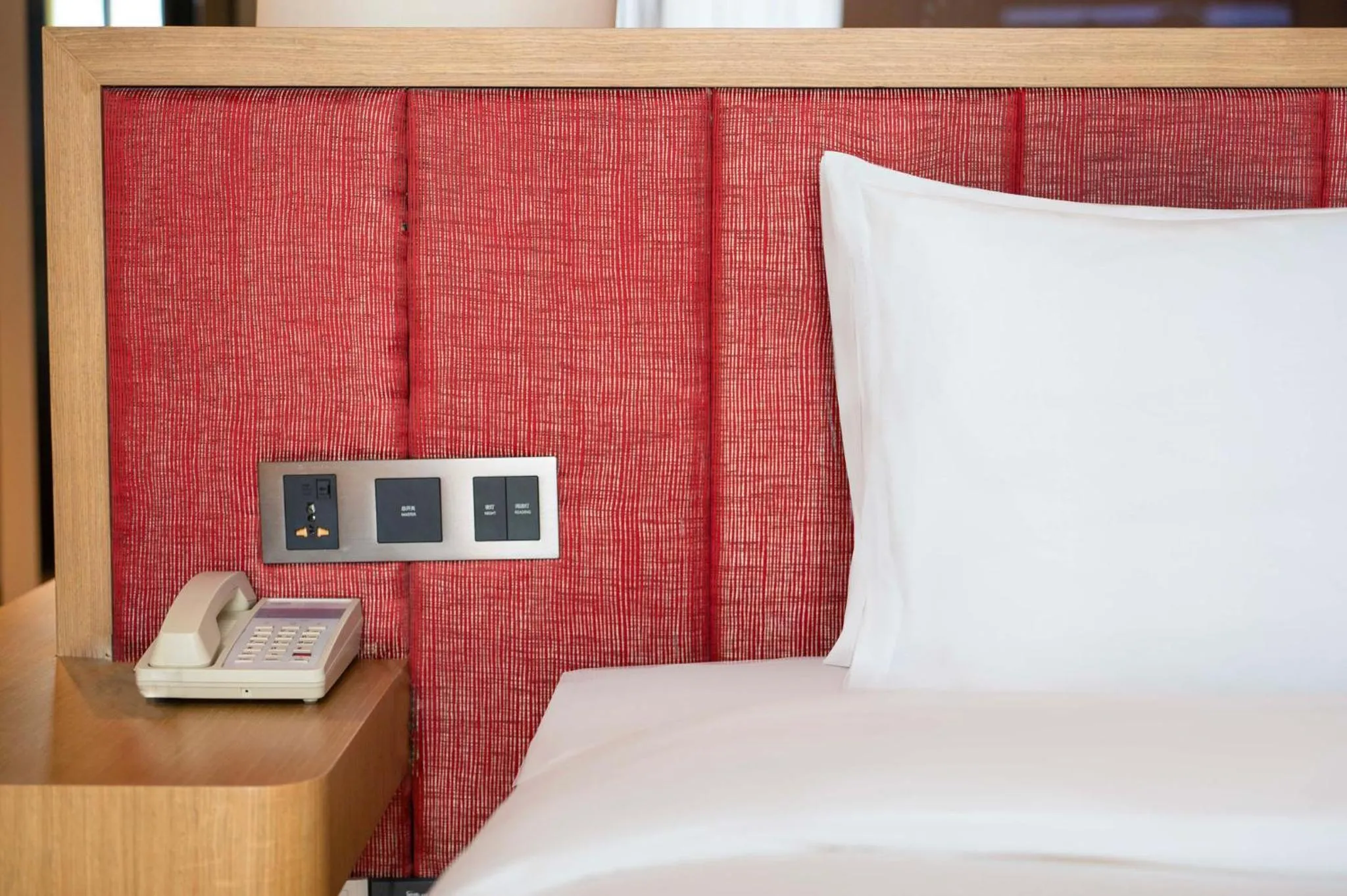 Photo of the whole room, Bed in Holiday Inn Express Chengdu Wenjiang Hotspring by IHG