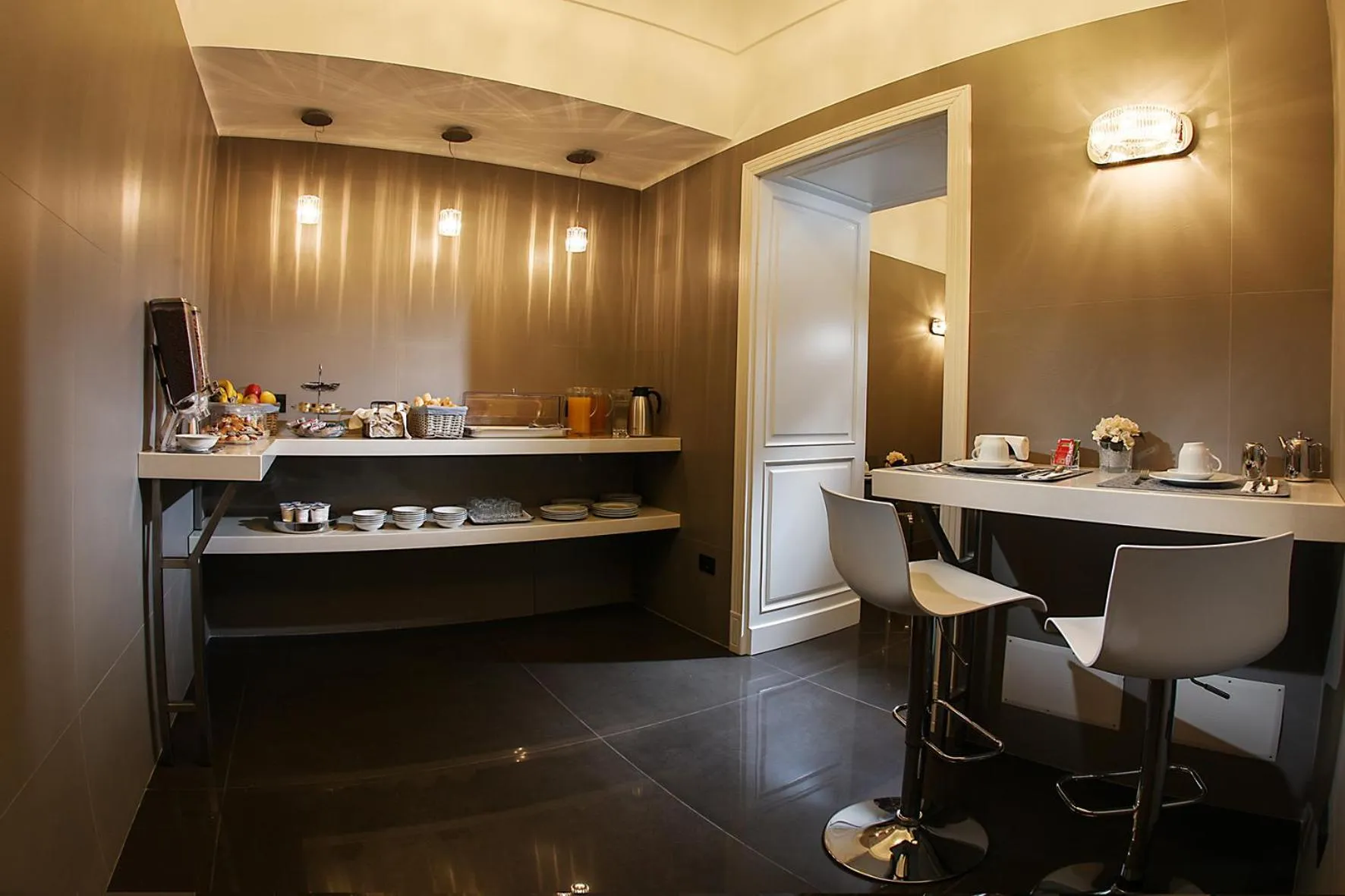 Restaurant/places to eat in Villa San Martino