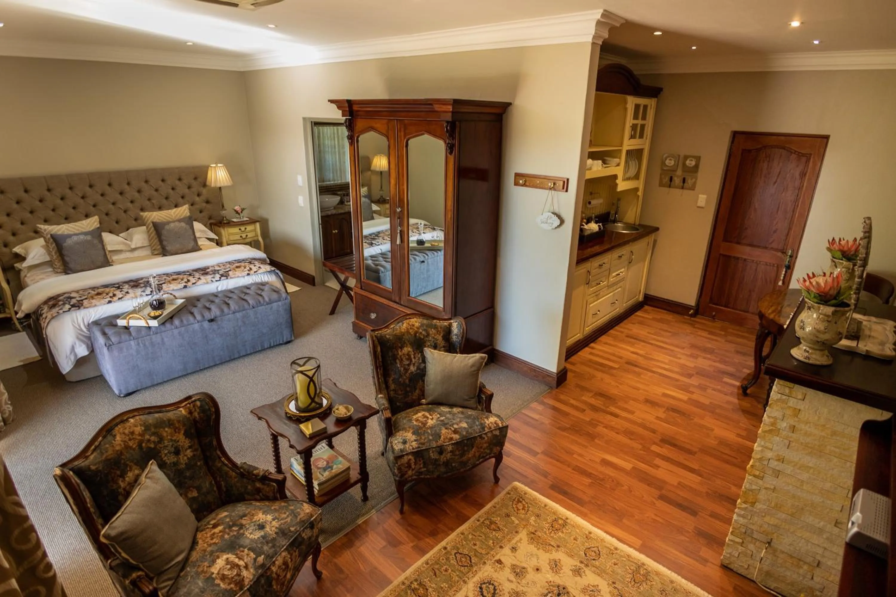 Photo of the whole room, Bed in Andes Clarens Guesthouse