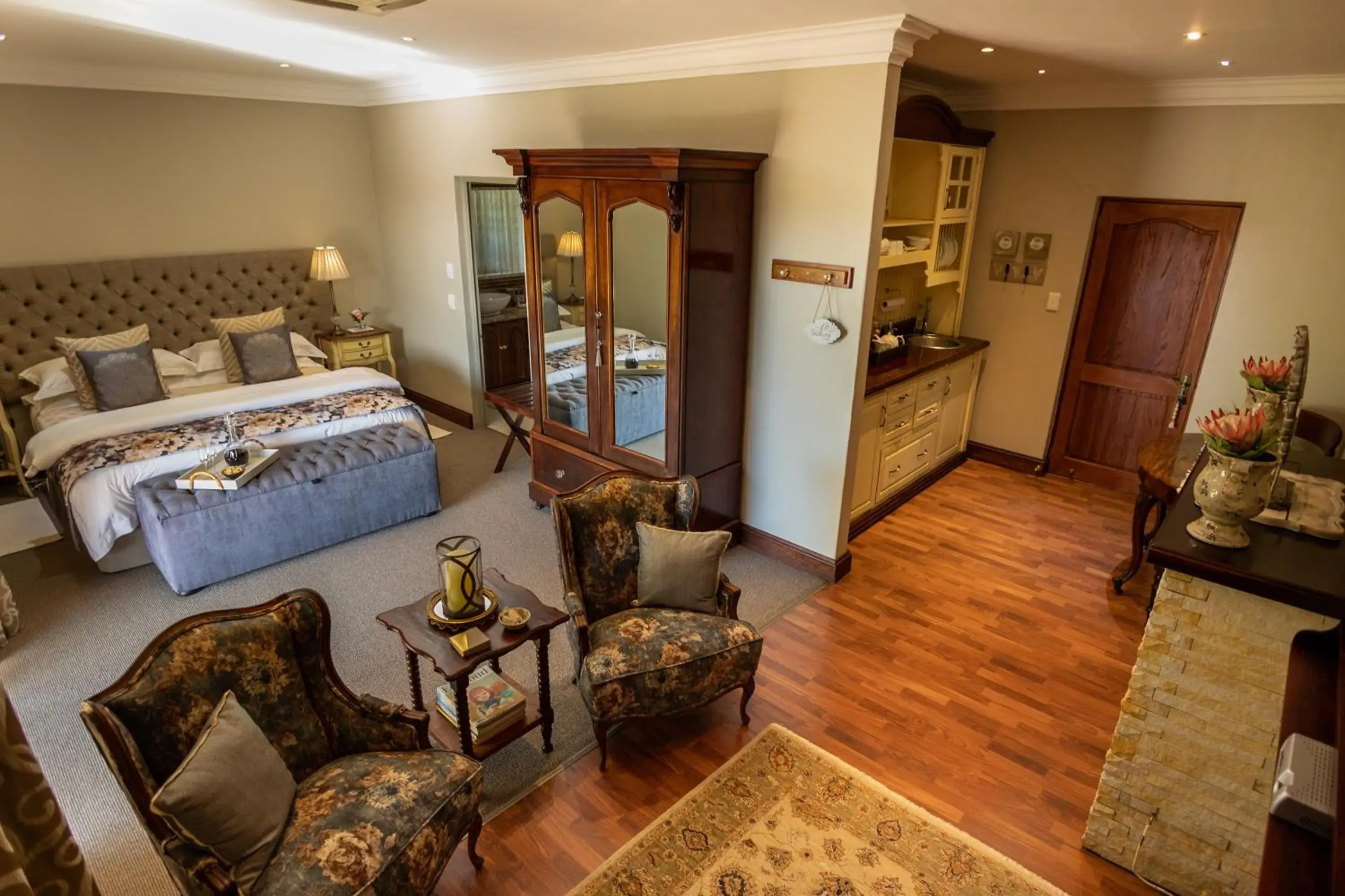 Deluxe Double Room with Balcony in Andes Clarens Guesthouse Deluxe Double Room with Balcony in Andes Clarens Guesthouse