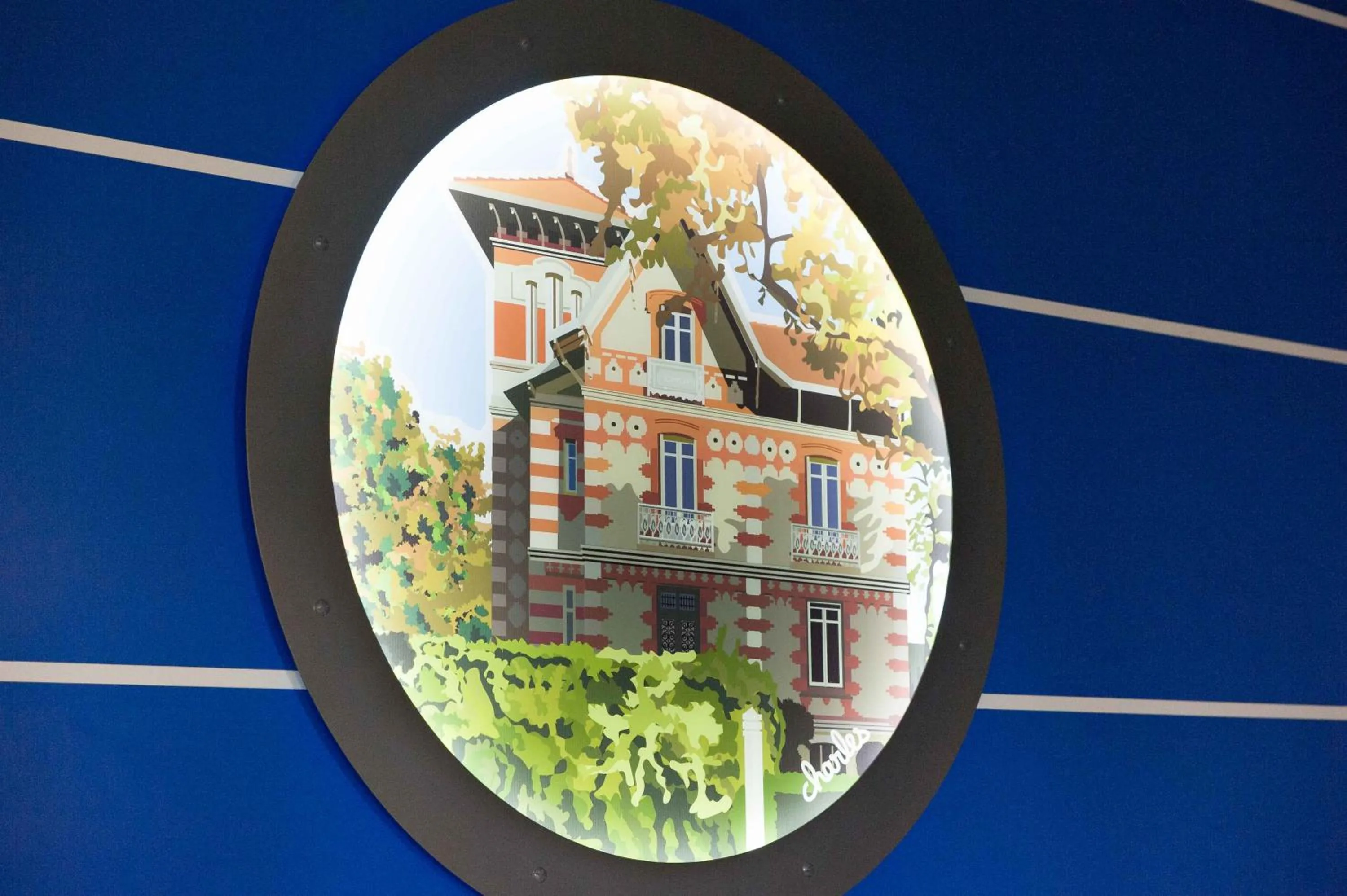 Decorative detail in Hôtel Le Dauphin