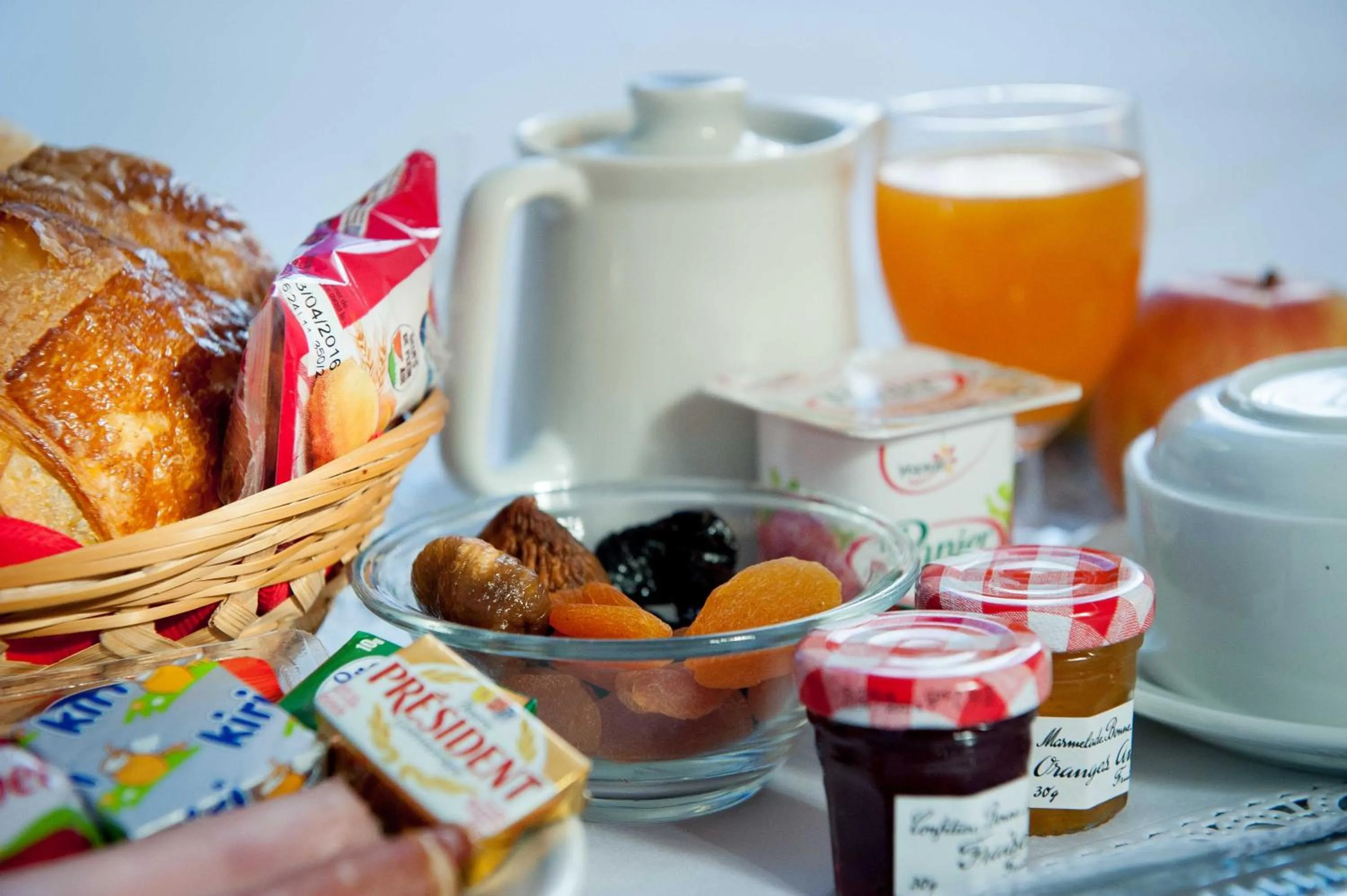 Breakfast in Hôtel Le Dauphin