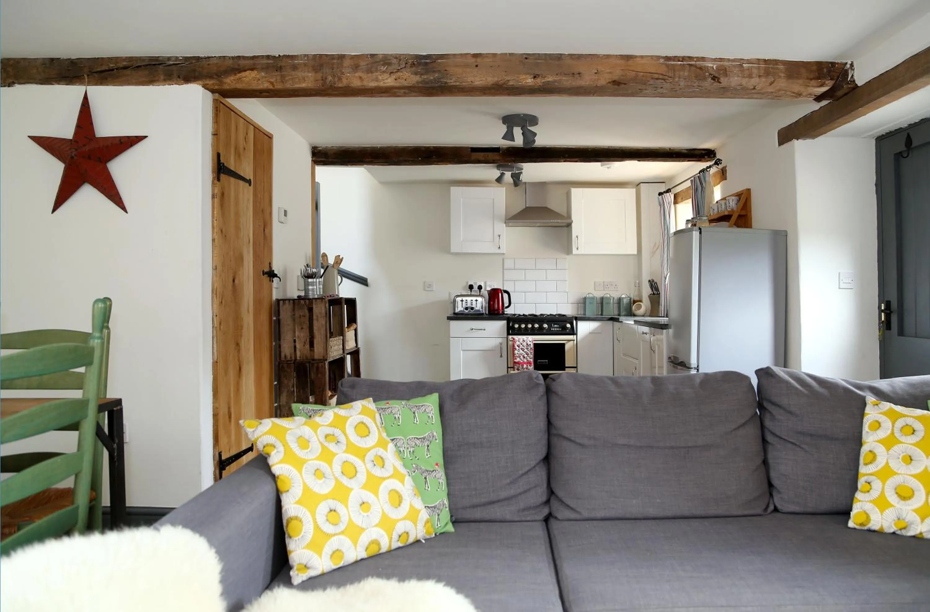 Kitchen or kitchenette in Llan-Y-Coed Farm Stay