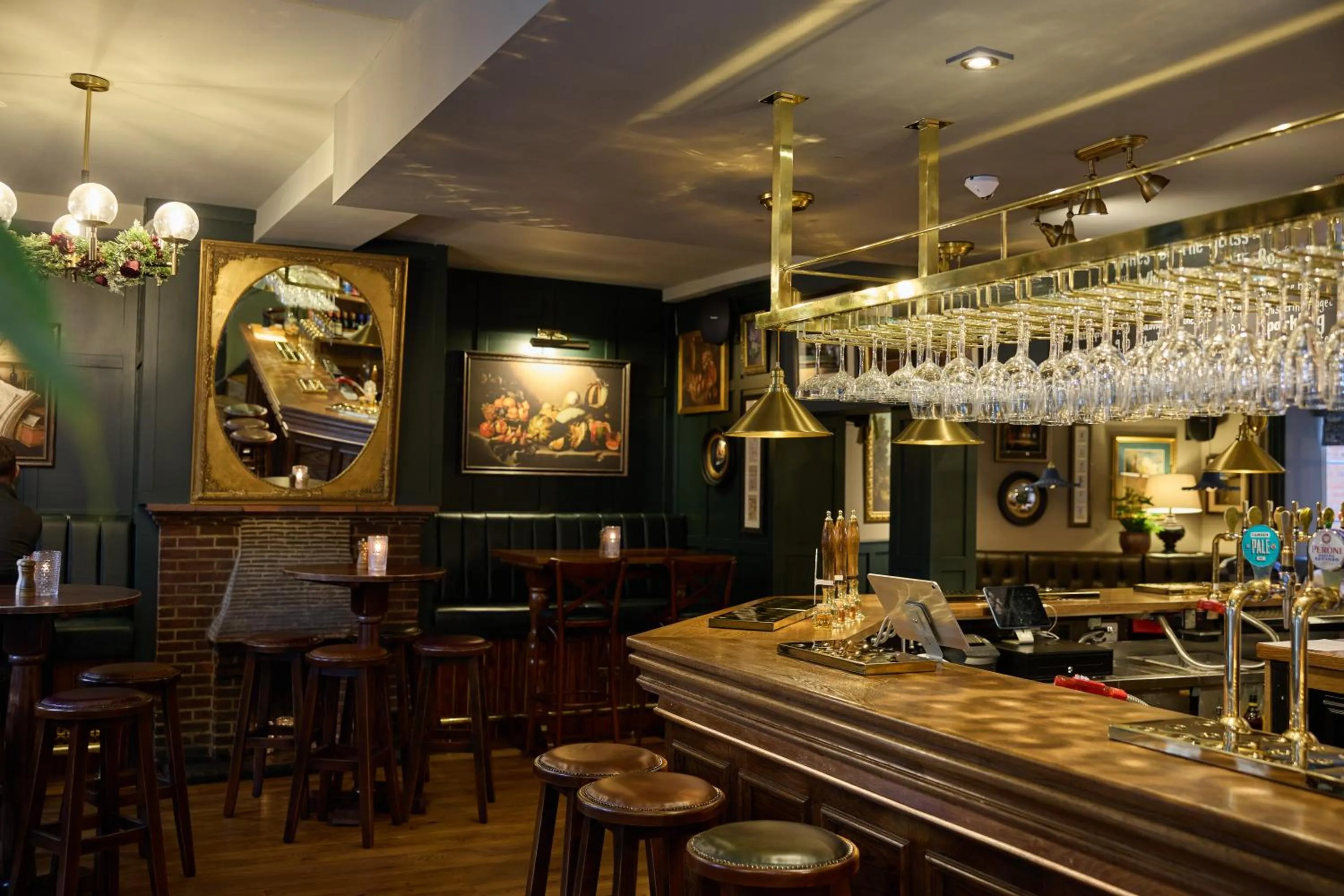 Lounge or bar in The White Hart