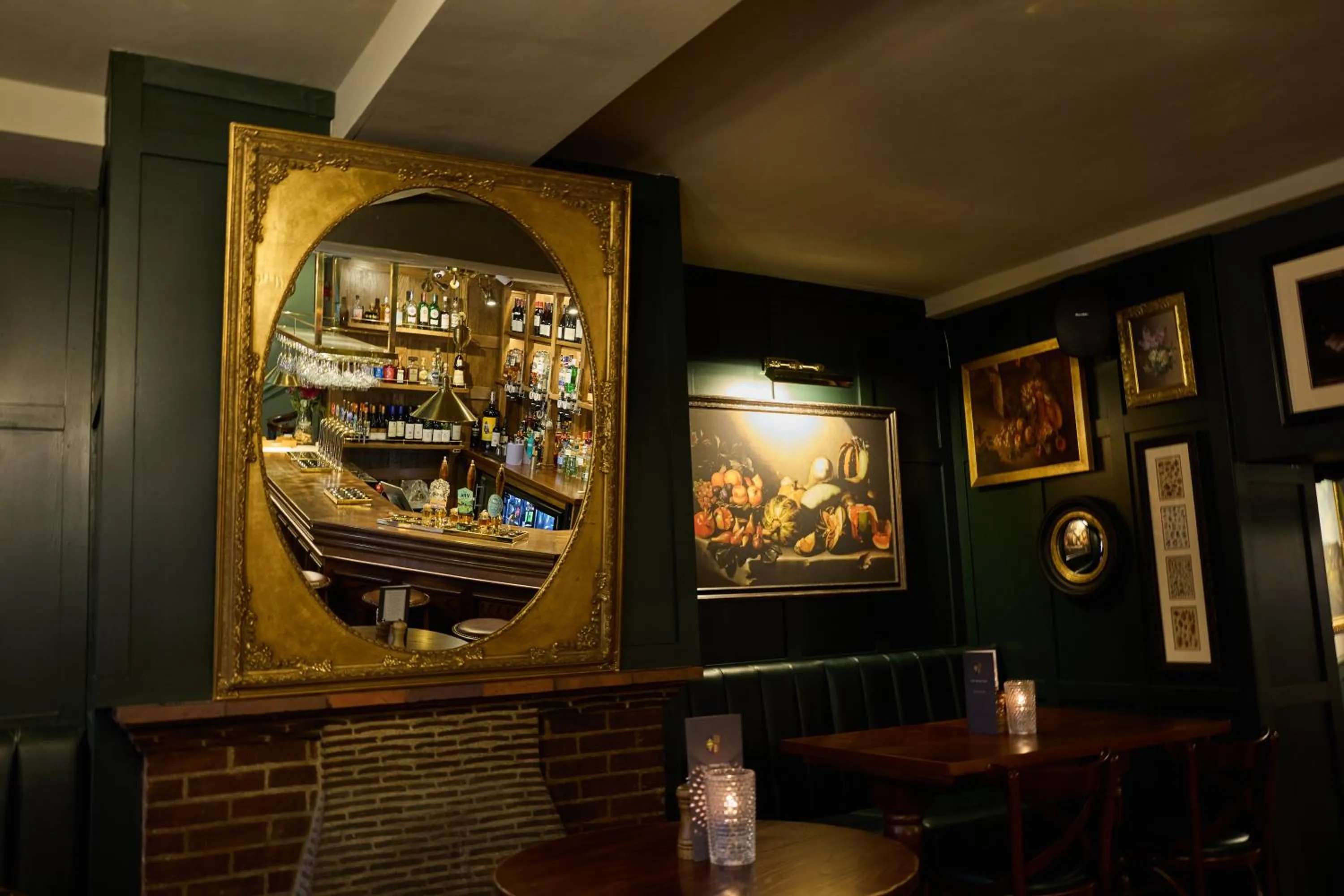 Decorative detail in The White Hart