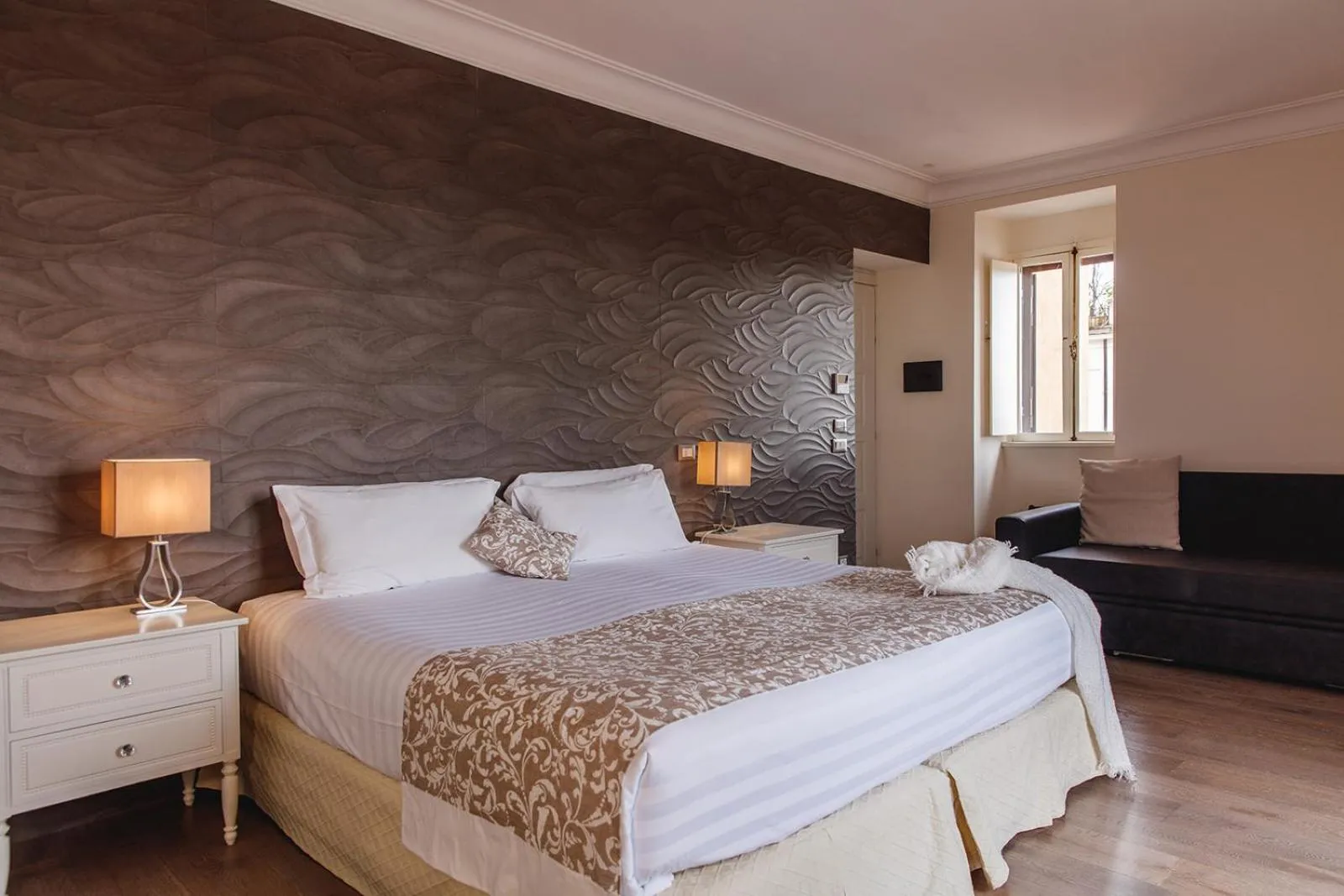 Bed in My Spanishsteps