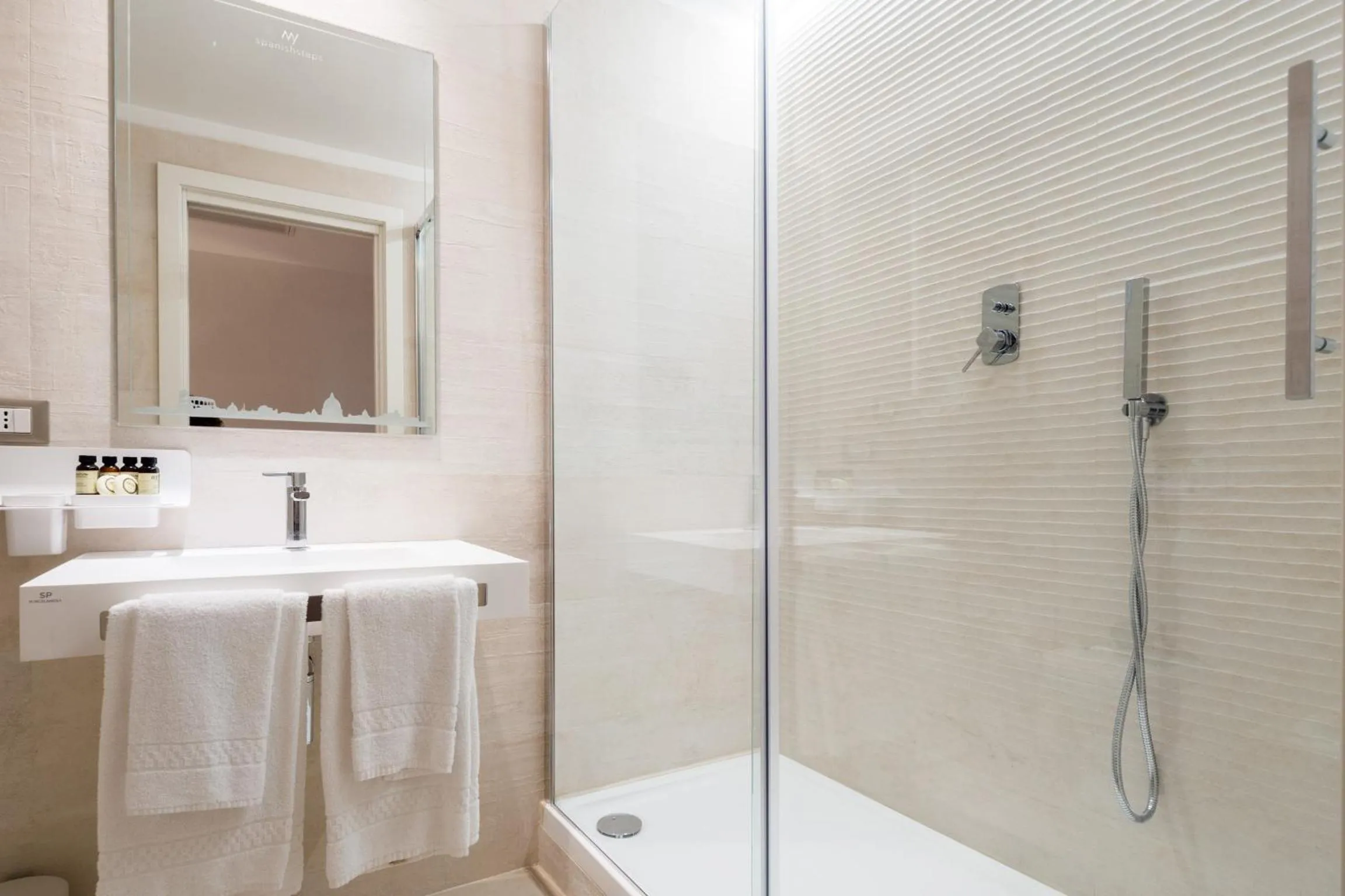 Bathroom in My Spanishsteps