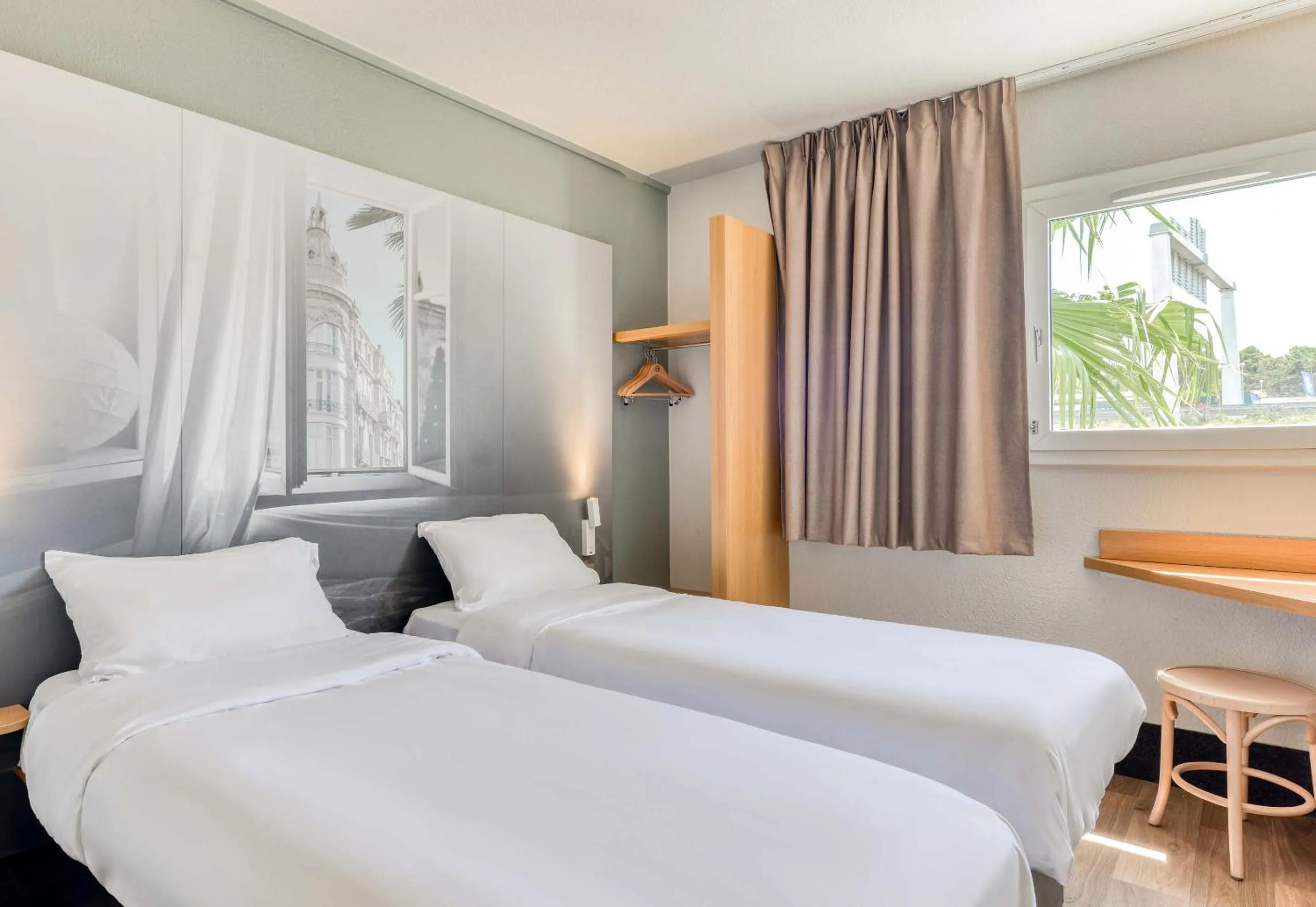 Bedroom, Bed in B&B HOTEL Narbonne 2