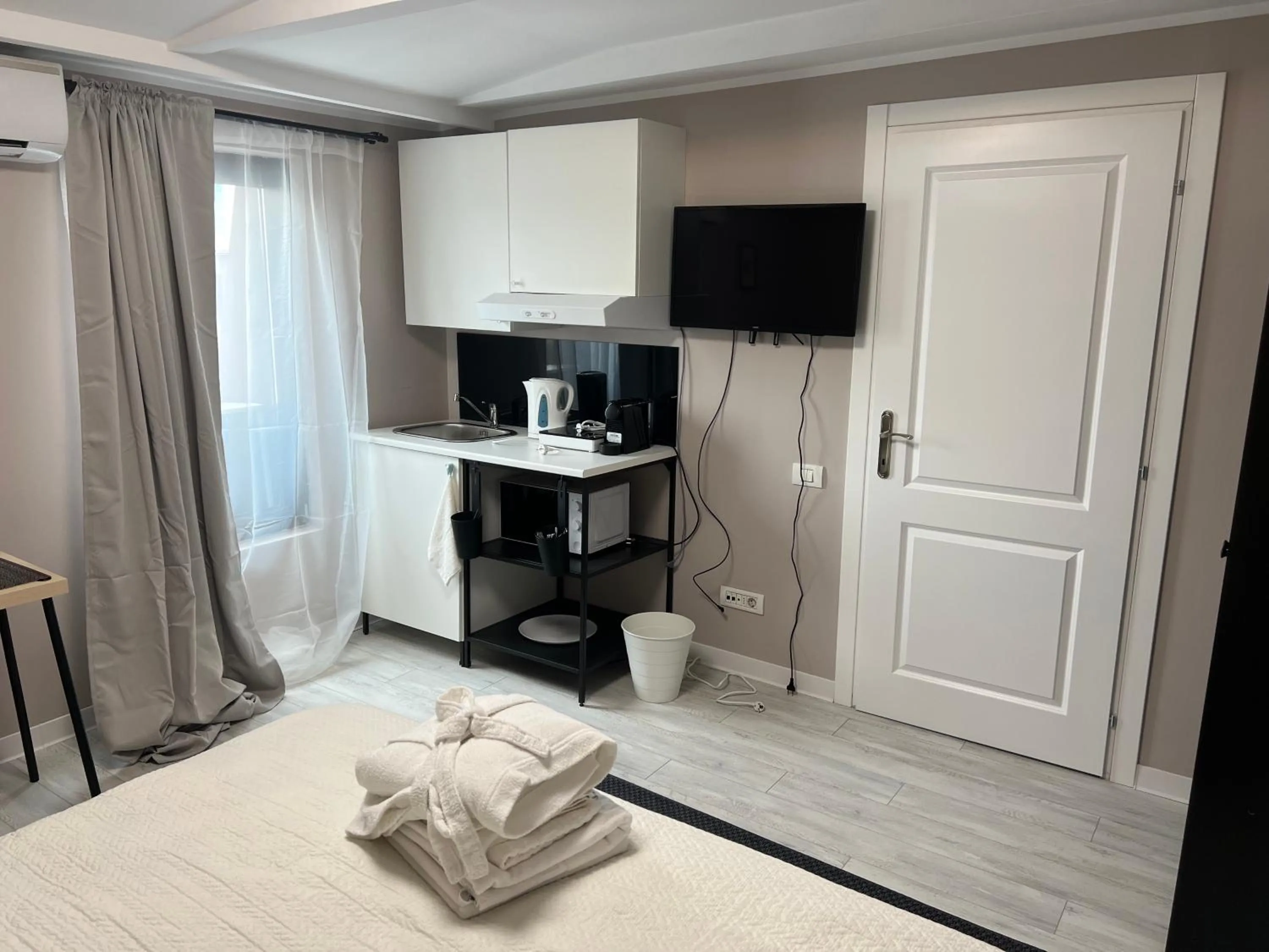 Photo of the whole room, Bed in AZZA Residence