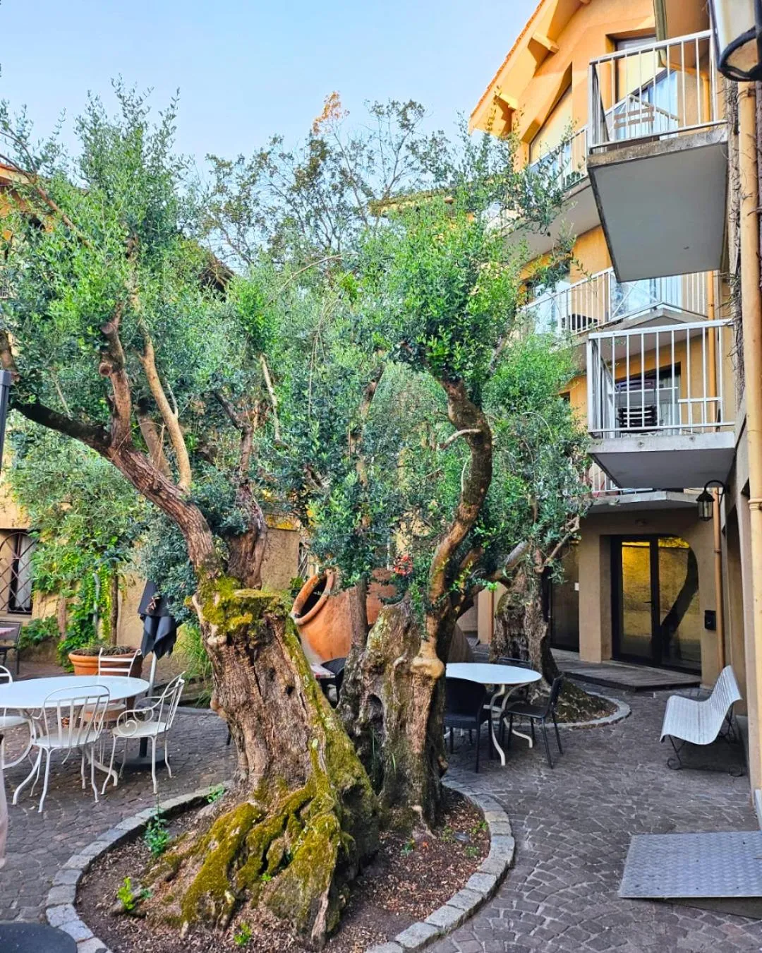 Property building in Logis hotel Noemys Gradignan