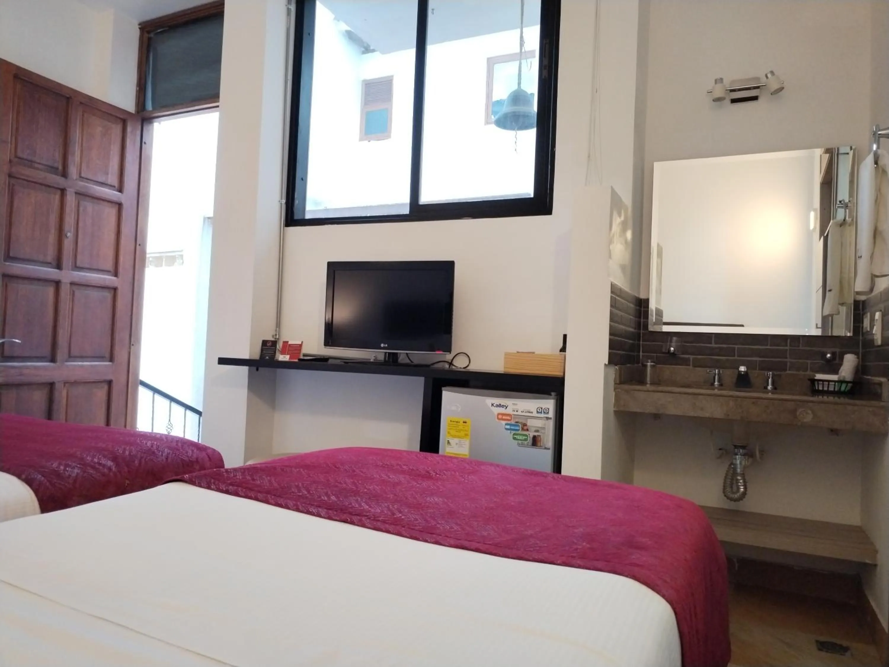 Decorative detail, Bed in Hotel Capitan Ricaurte