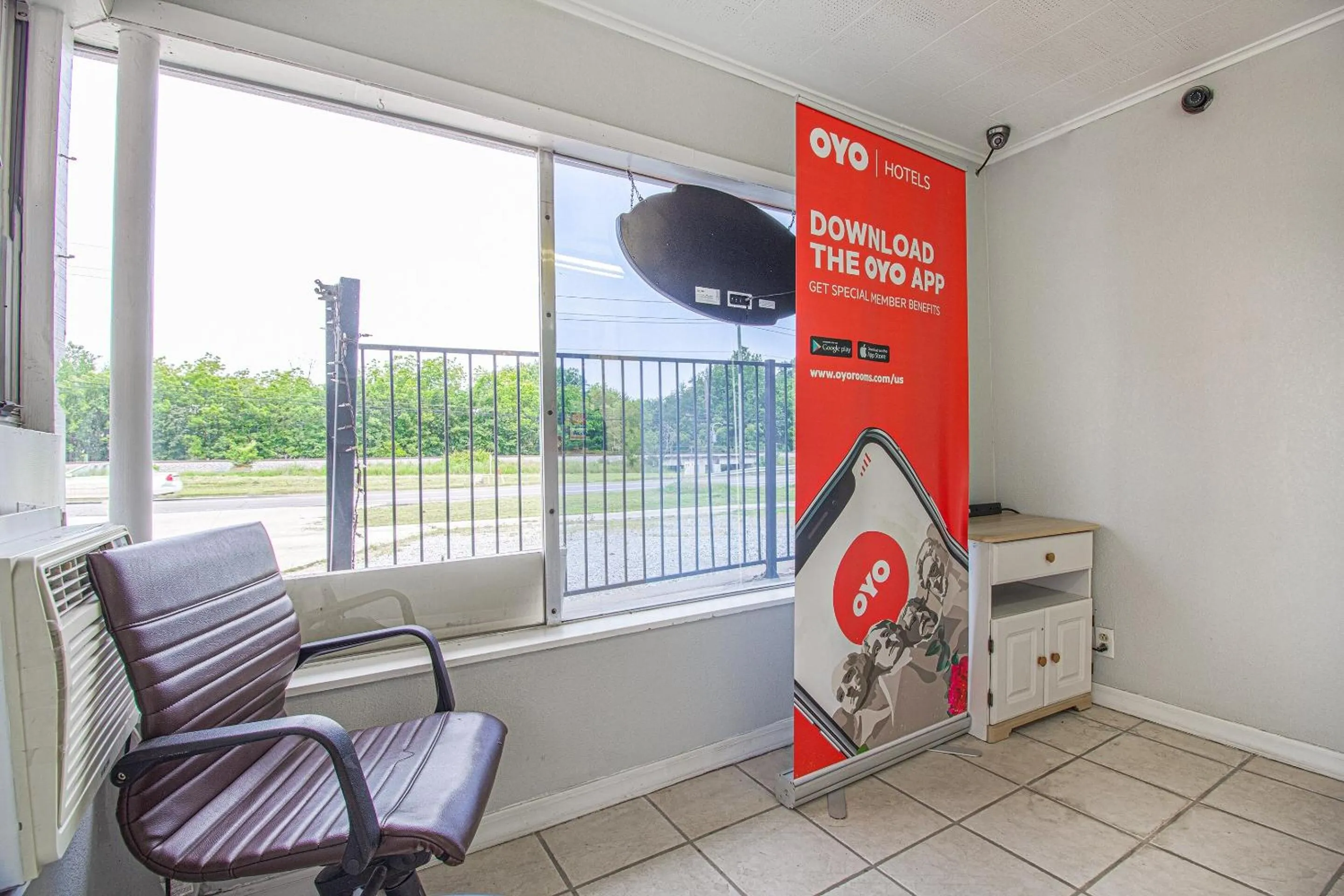 Lobby or reception in OYO Hotel McAlester OK S Main St