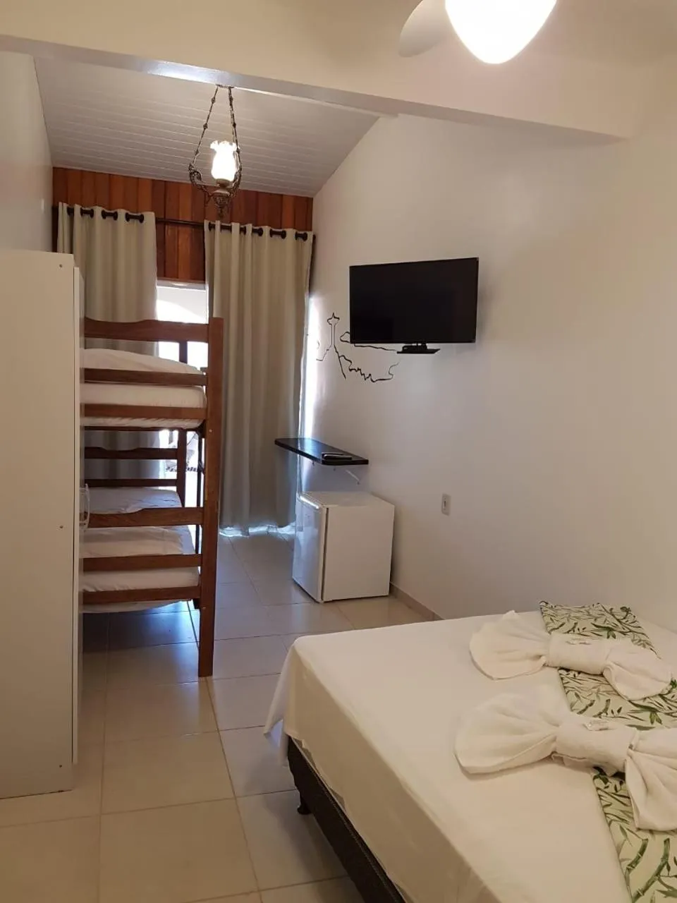 TV and multimedia, Bed in Hope Pousada