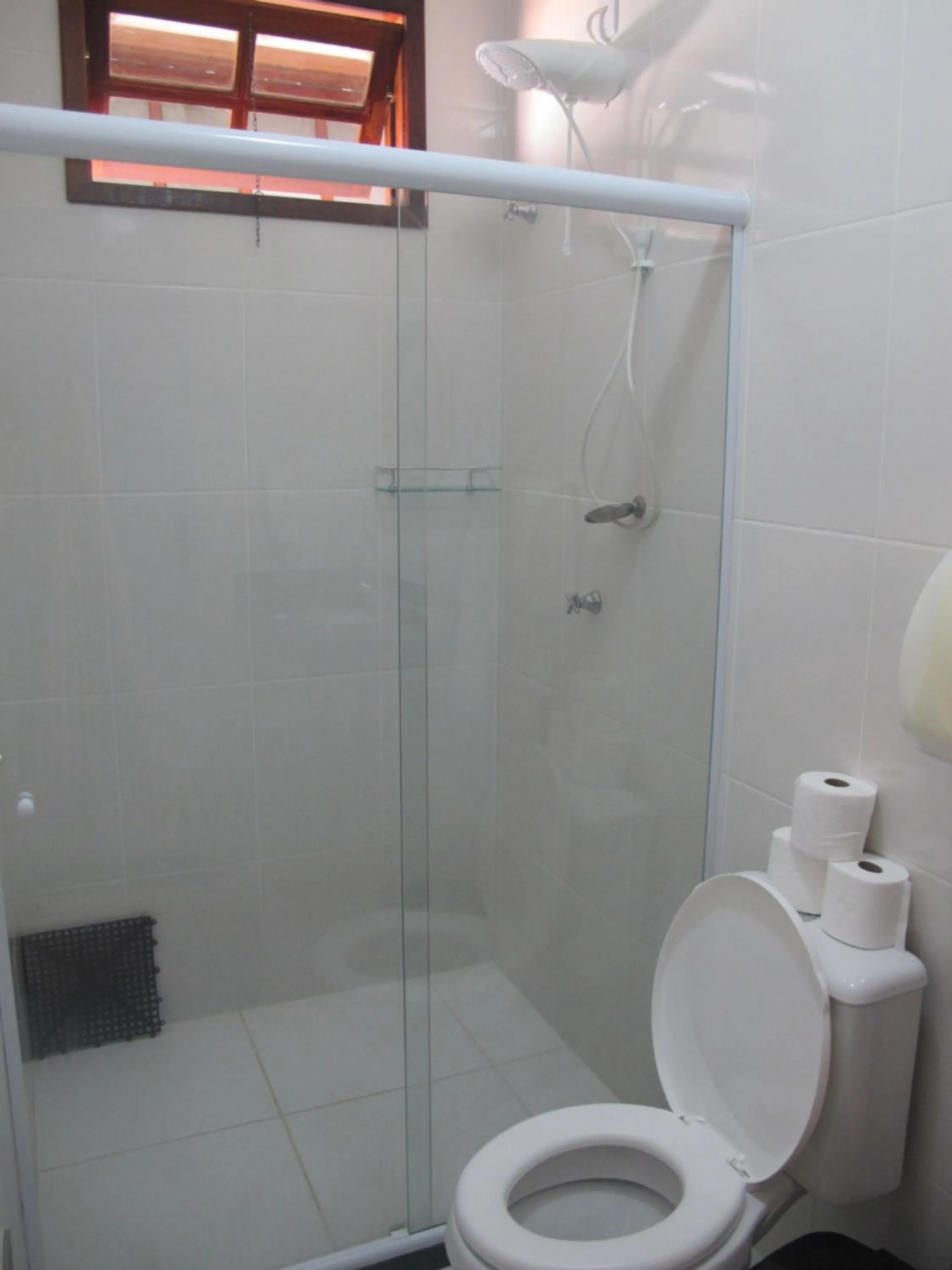 Shower in Hope Pousada