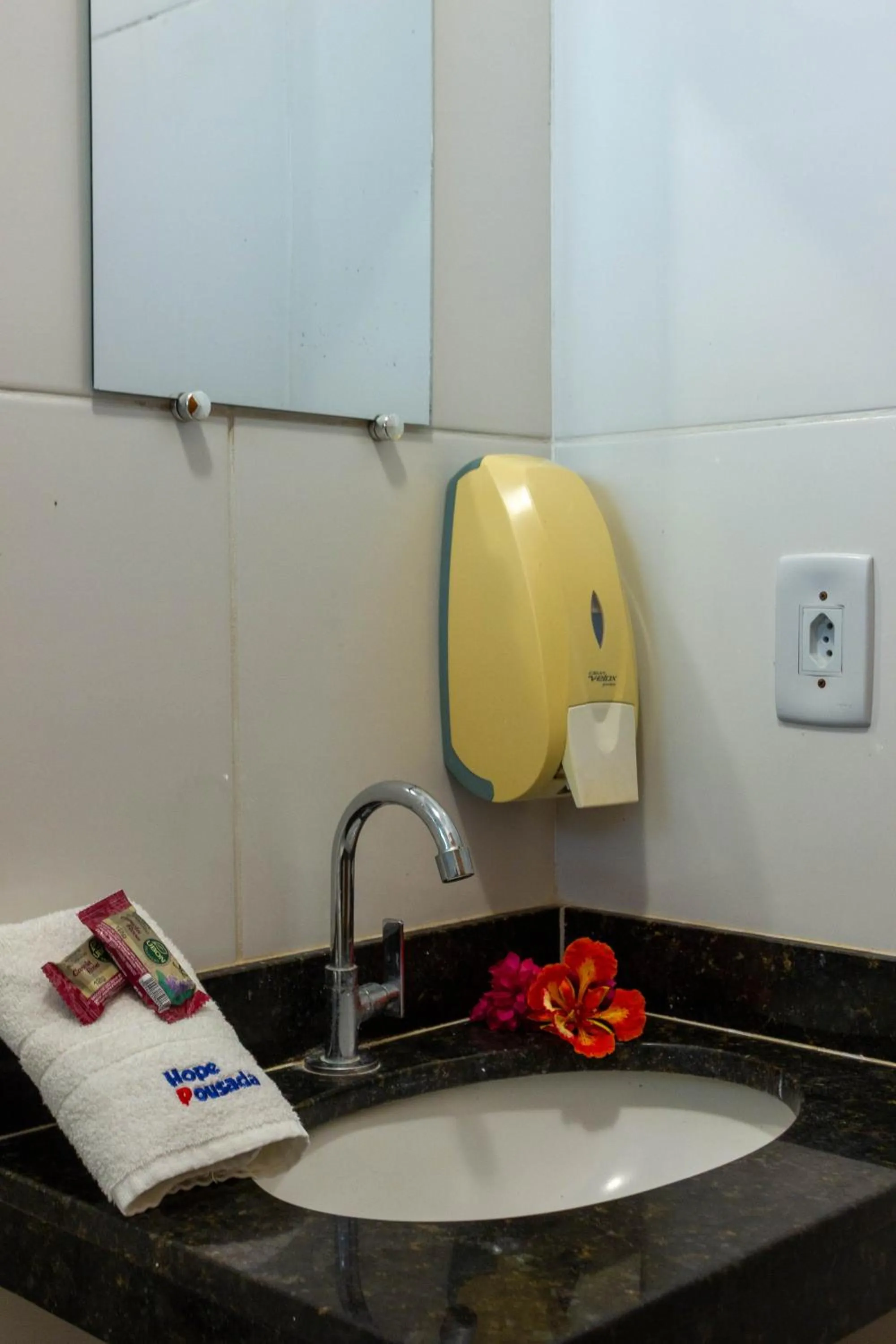 Bathroom in Hope Pousada