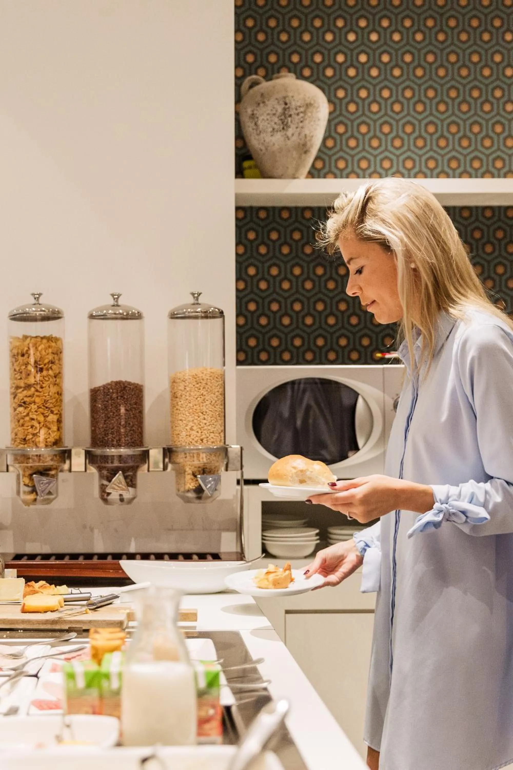 Breakfast in Beach Hotel Helios by CW Hotel Collection