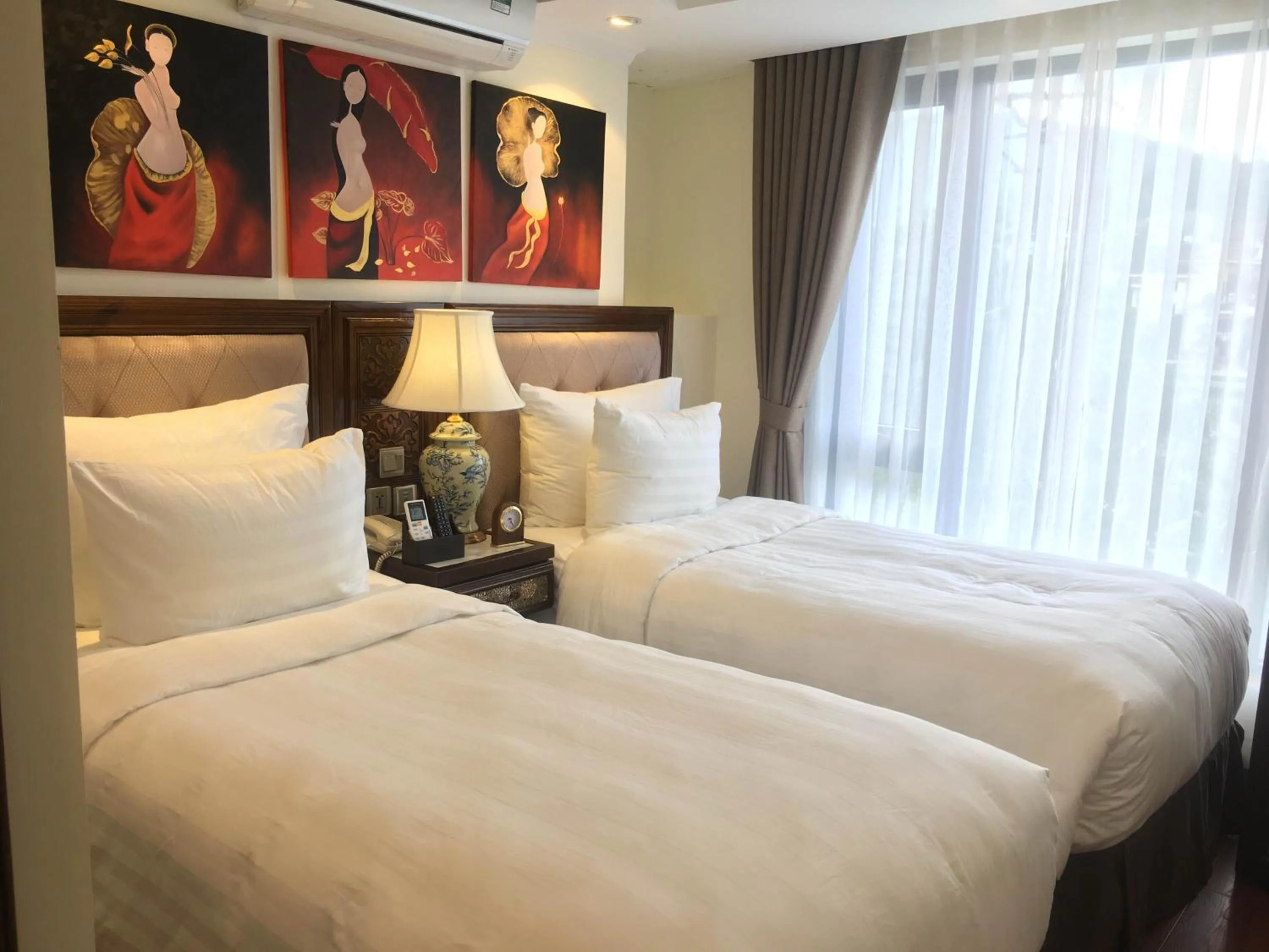 Bed in Paris Boutique Hotel Sapa