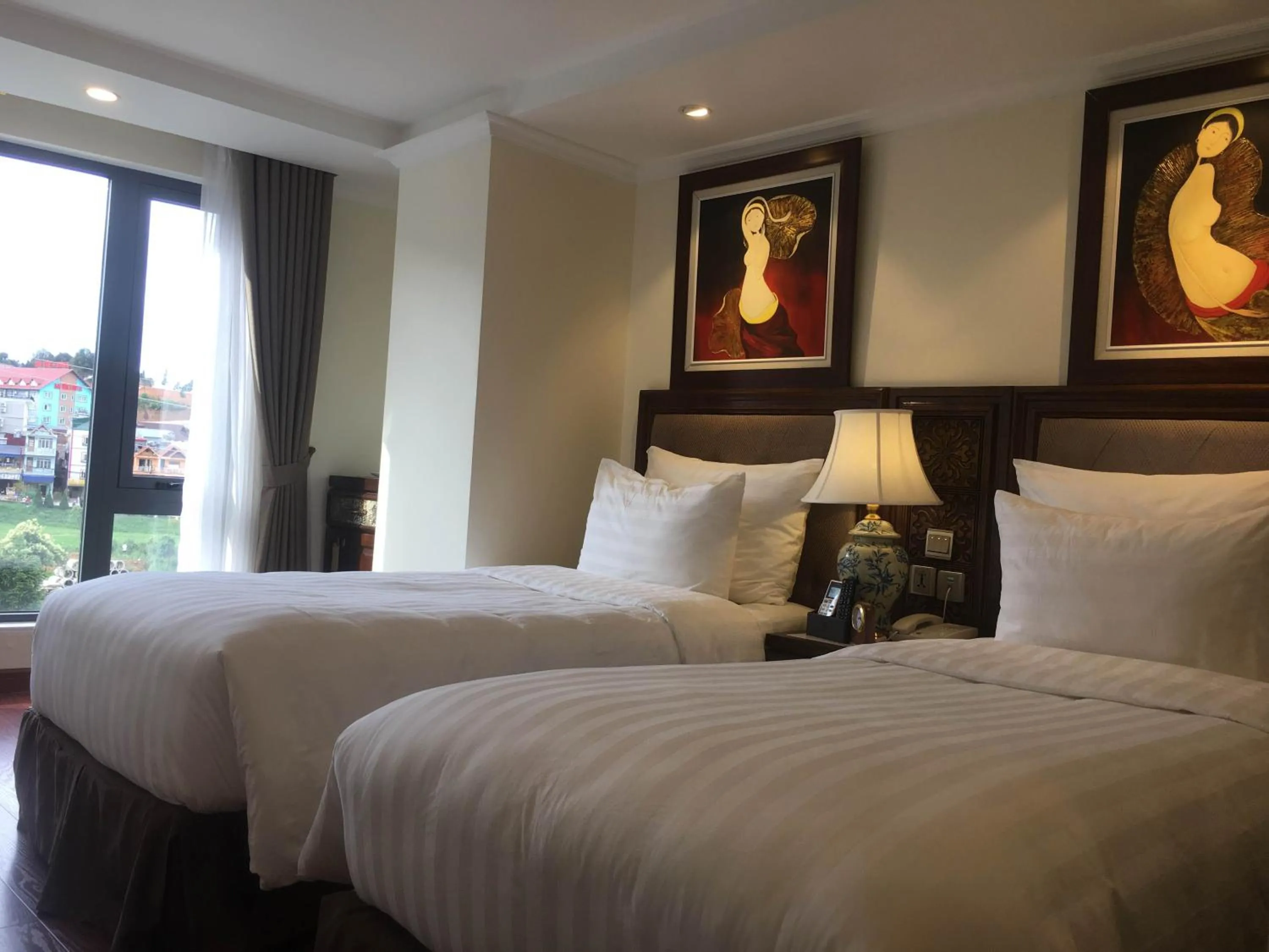 Bed in Paris Boutique Hotel Sapa